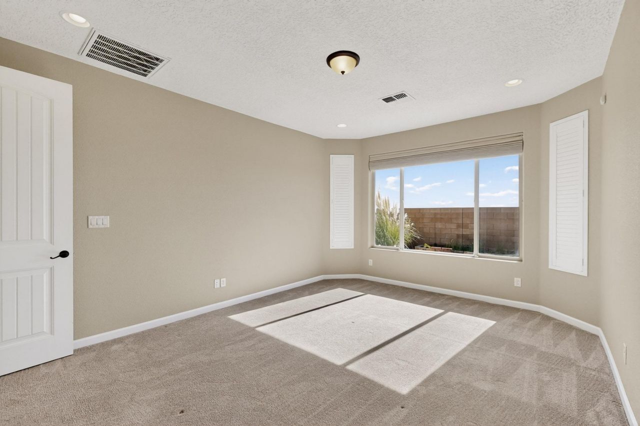 Albuquerque, New Mexico, 87120, United States, 3 Bedrooms Bedrooms, ,2 BathroomsBathrooms,Residential,For Sale,1996094