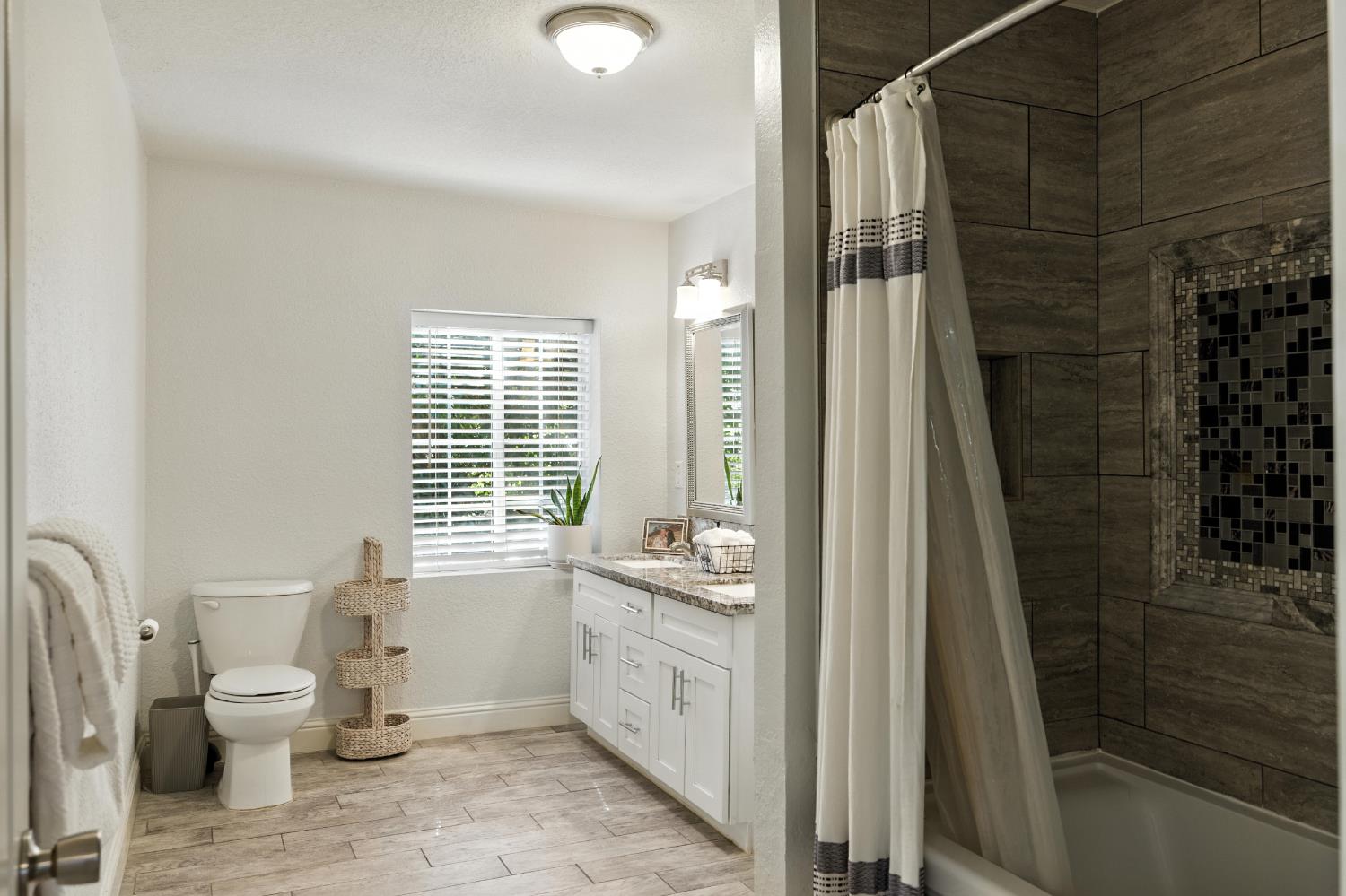 Fair Oaks, California, 95628, United States, 3 Bedrooms Bedrooms, ,2 BathroomsBathrooms,Residential,For Sale,1891420