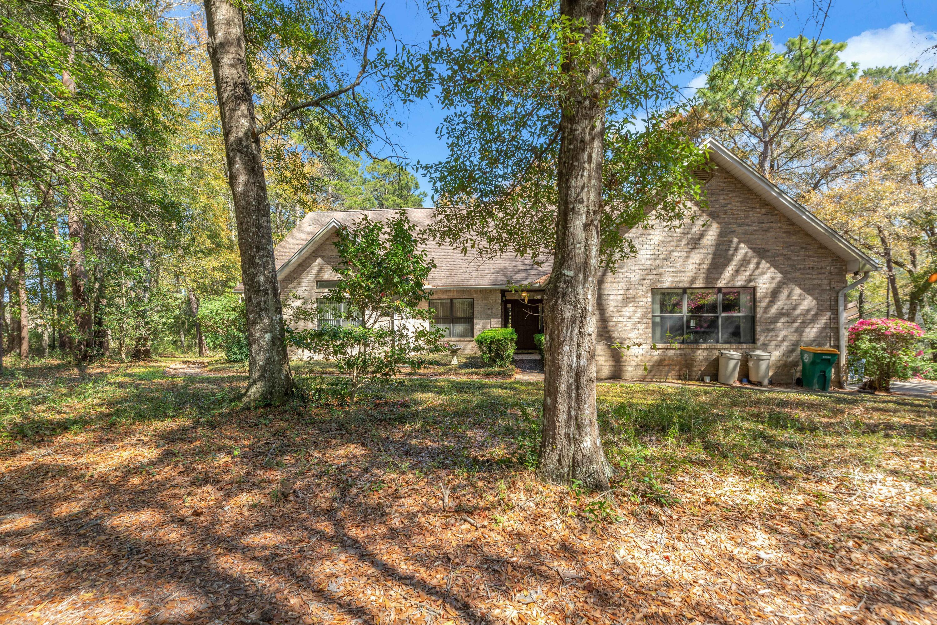 Niceville, Florida, 32578, United States, 5 Bedrooms Bedrooms, ,5 BathroomsBathrooms,Residential,For Sale,1798337