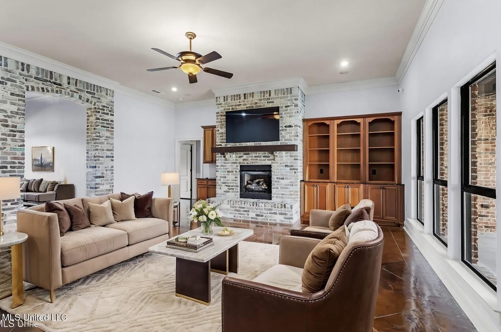 Ocean Springs, Mississippi, 39564, United States, 4 Bedrooms Bedrooms, ,3 BathroomsBathrooms,Residential,For Sale,1978241