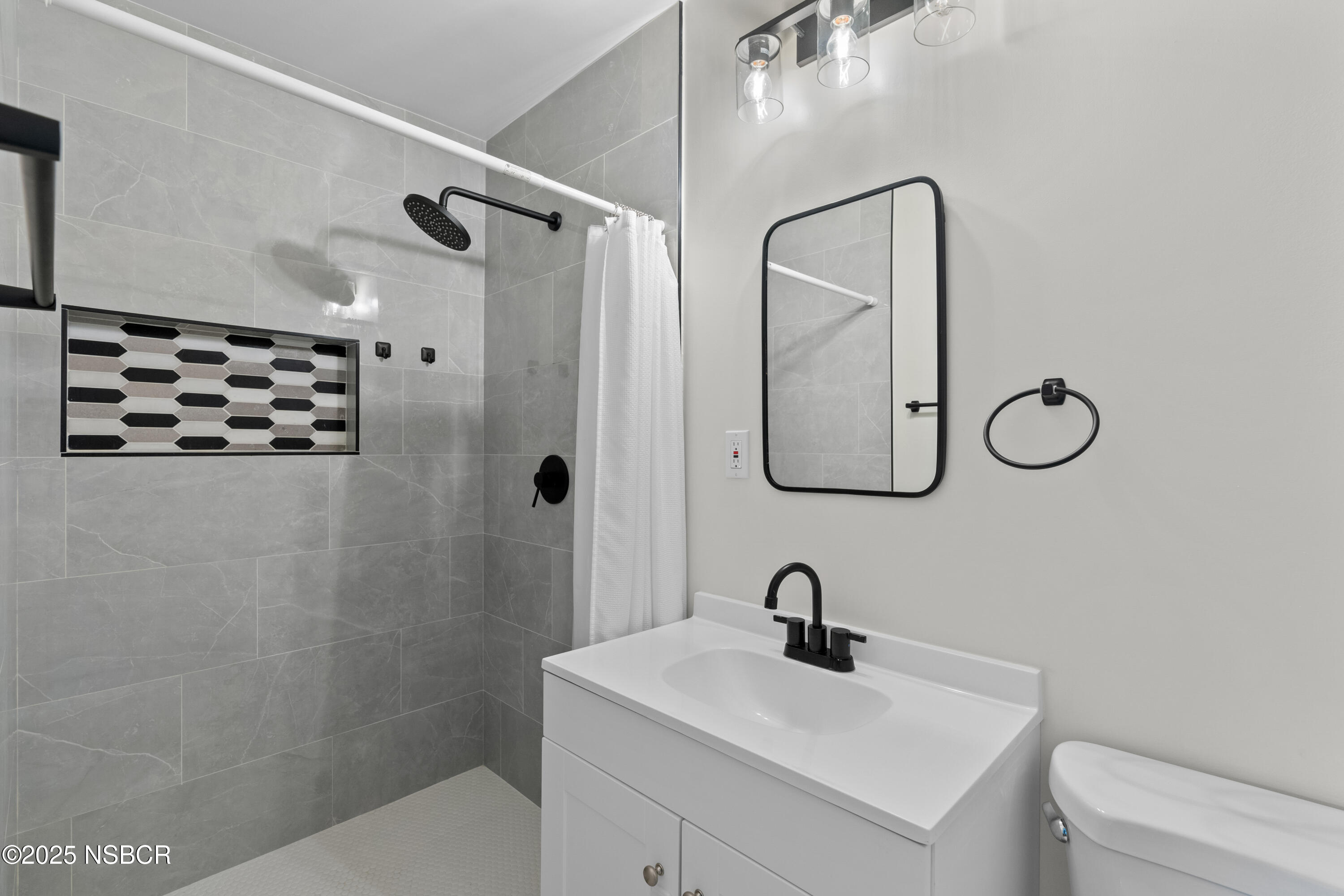 Lompoc, California, 93436, United States, 3 Bedrooms Bedrooms, ,3 BathroomsBathrooms,Residential,For Sale,2011667