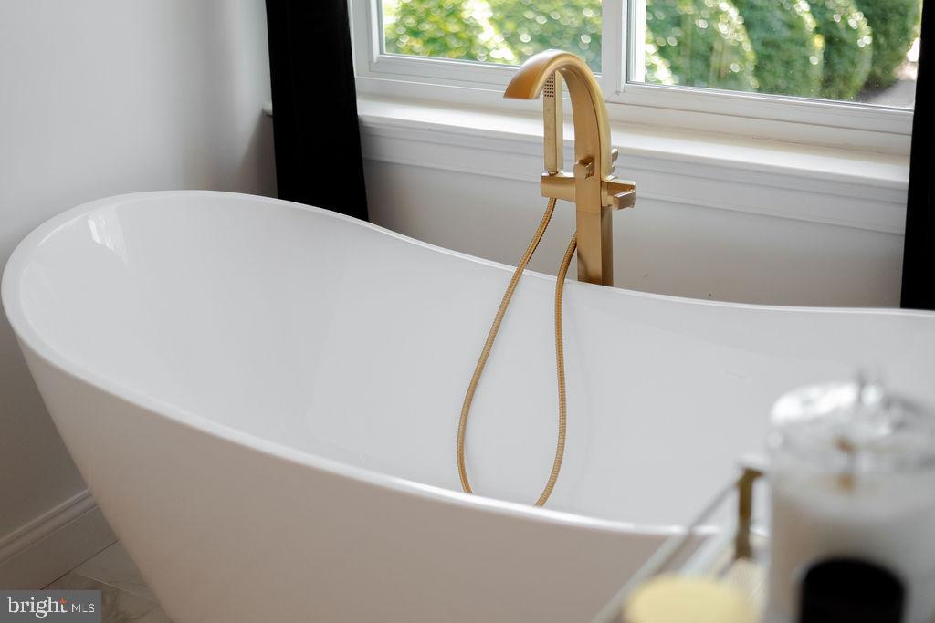 Lexington Park, Maryland, 20653, United States, 5 Bedrooms Bedrooms, ,6 BathroomsBathrooms,Residential,For Sale,1975689