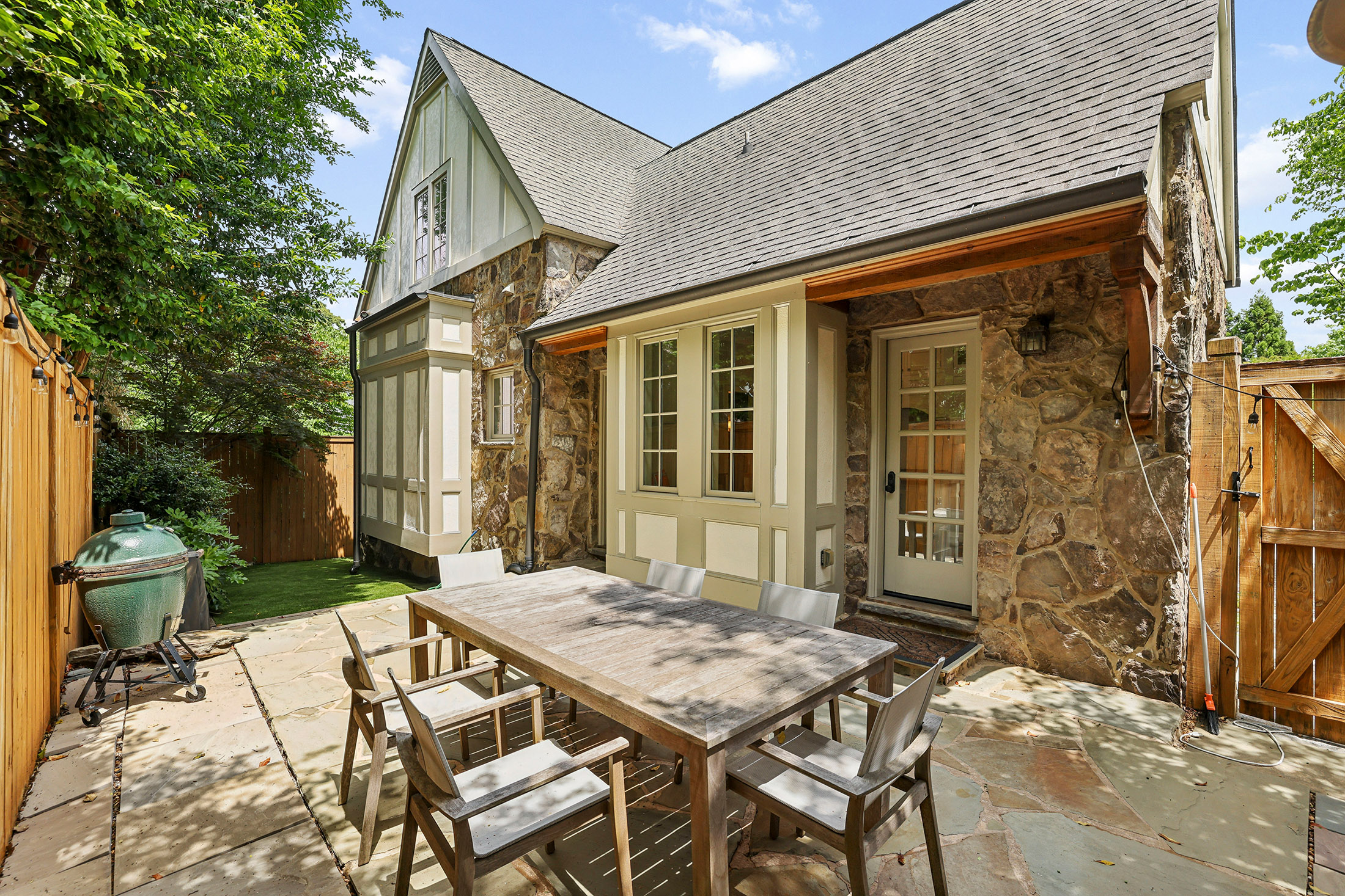  Perfect Blend of Comfort, Style, and Convenience in Virginia Highland - 物件實景