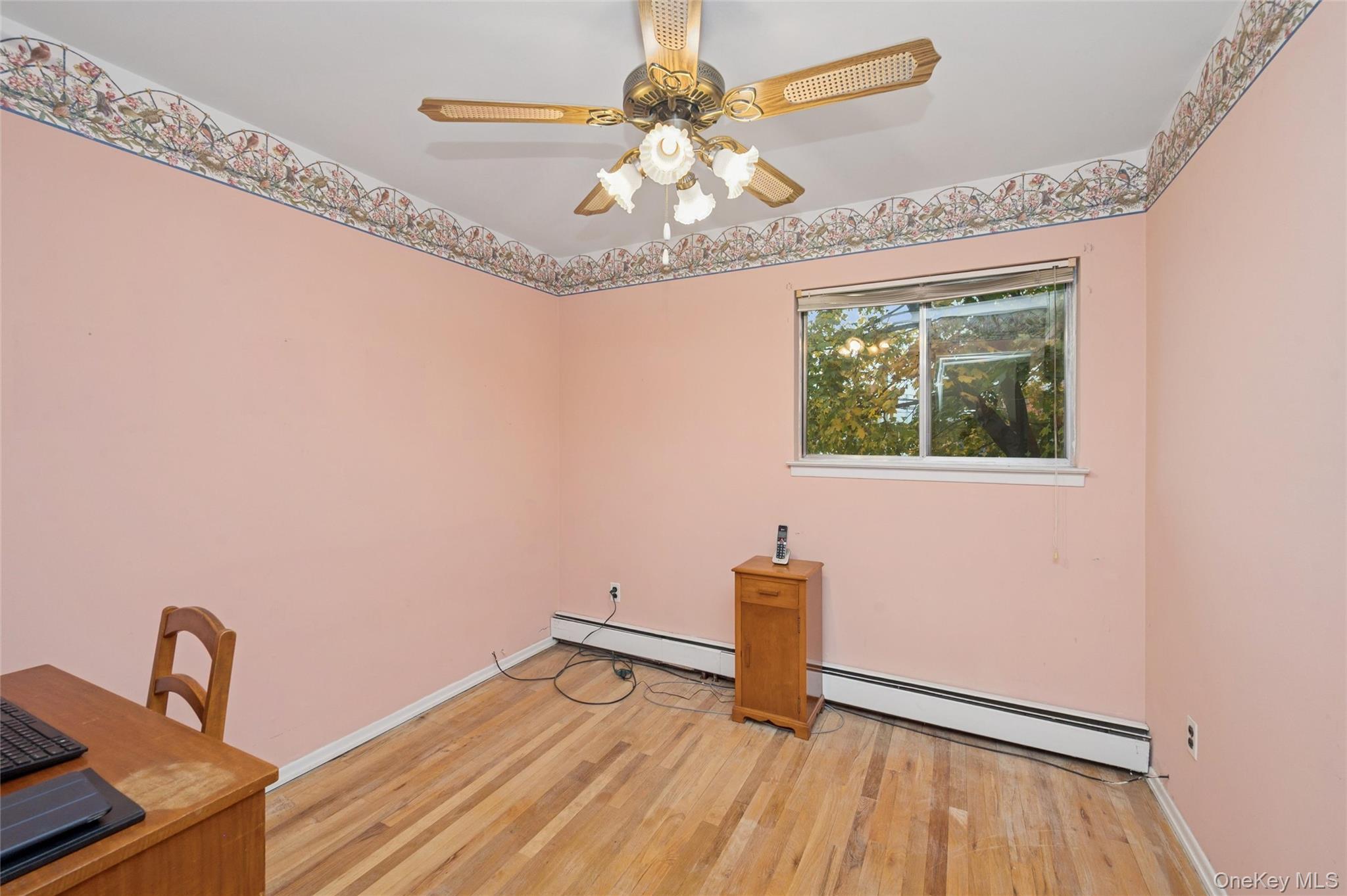 Hicksville, New York, 11801, United States, 4 Bedrooms Bedrooms, ,2 BathroomsBathrooms,Residential,For Sale,1990938