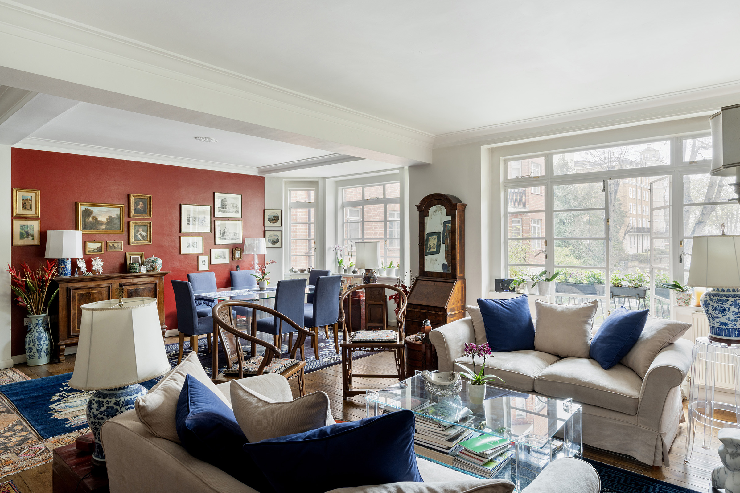  A Three-Bedroom Apartment in a Prime Holland Park Mansion Block - 物件實景