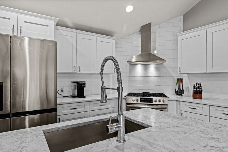 Plymouth, Massachusetts, 02360, United States, 3 Bedrooms Bedrooms, ,2 BathroomsBathrooms,Residential,For Sale,1982204