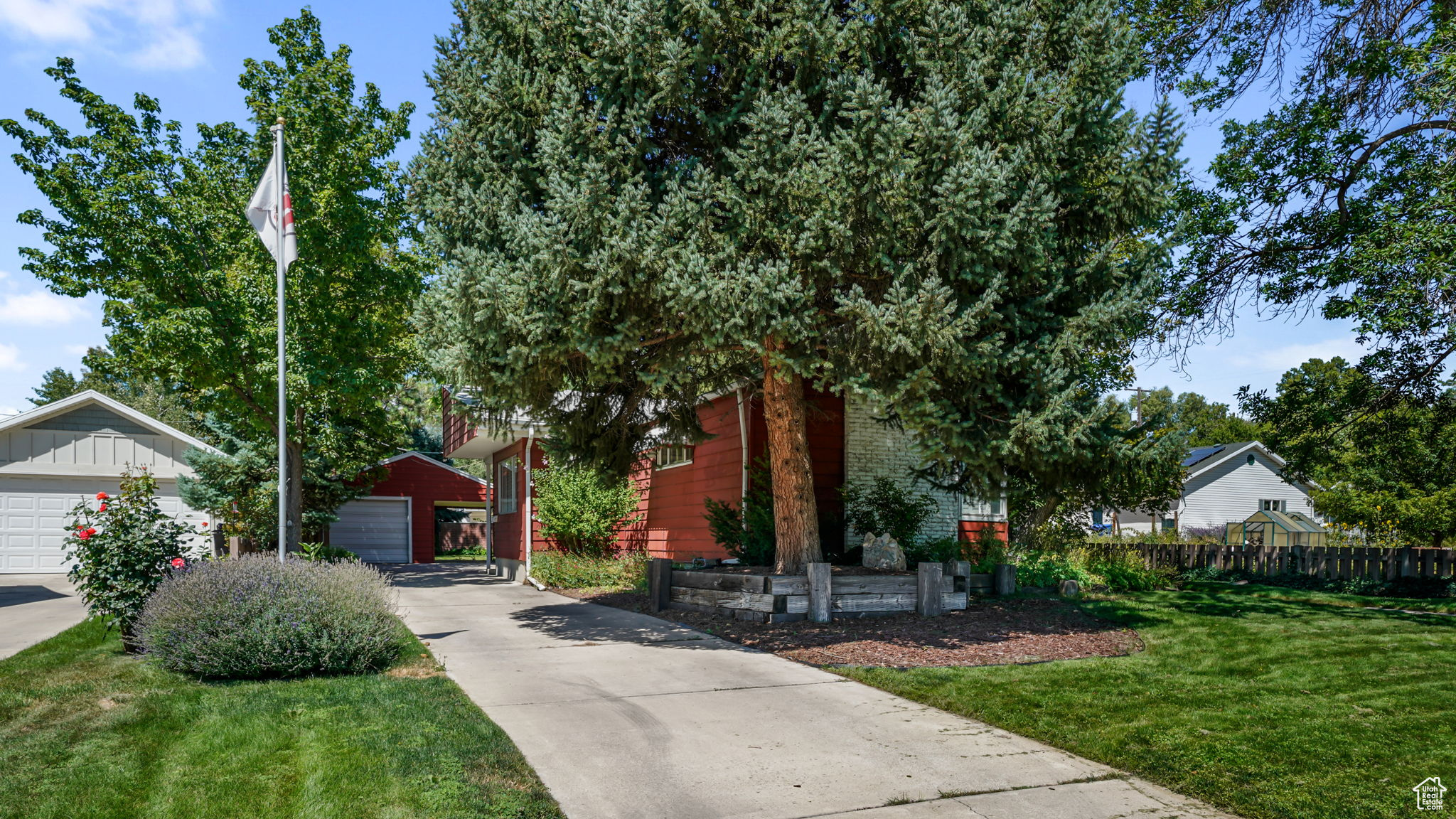 Millcreek, Utah, 84106, United States, 3 Bedrooms Bedrooms, ,1 BathroomBathrooms,Residential,For Sale,1906527