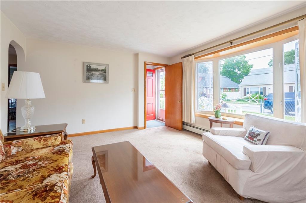 West Warwick, Rhode Island, 02893, United States, 6 Bedrooms Bedrooms, ,2 BathroomsBathrooms,Residential,For Sale,1973795