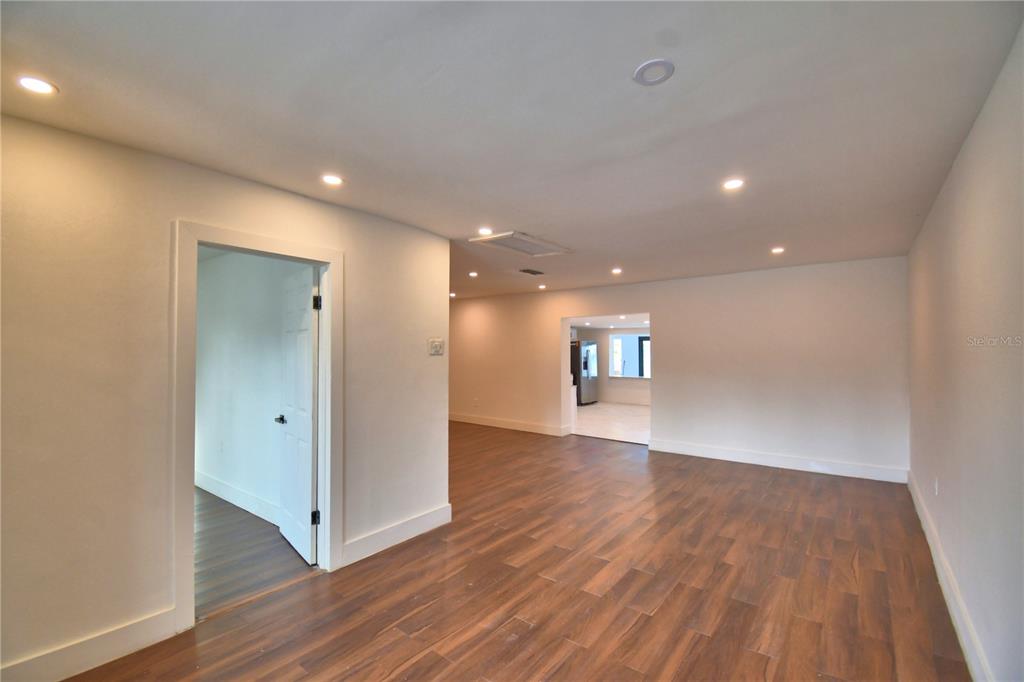 Winter Haven, Florida, 33881, United States, 9 Bedrooms Bedrooms, ,7 BathroomsBathrooms,Residential,For Sale,2003351