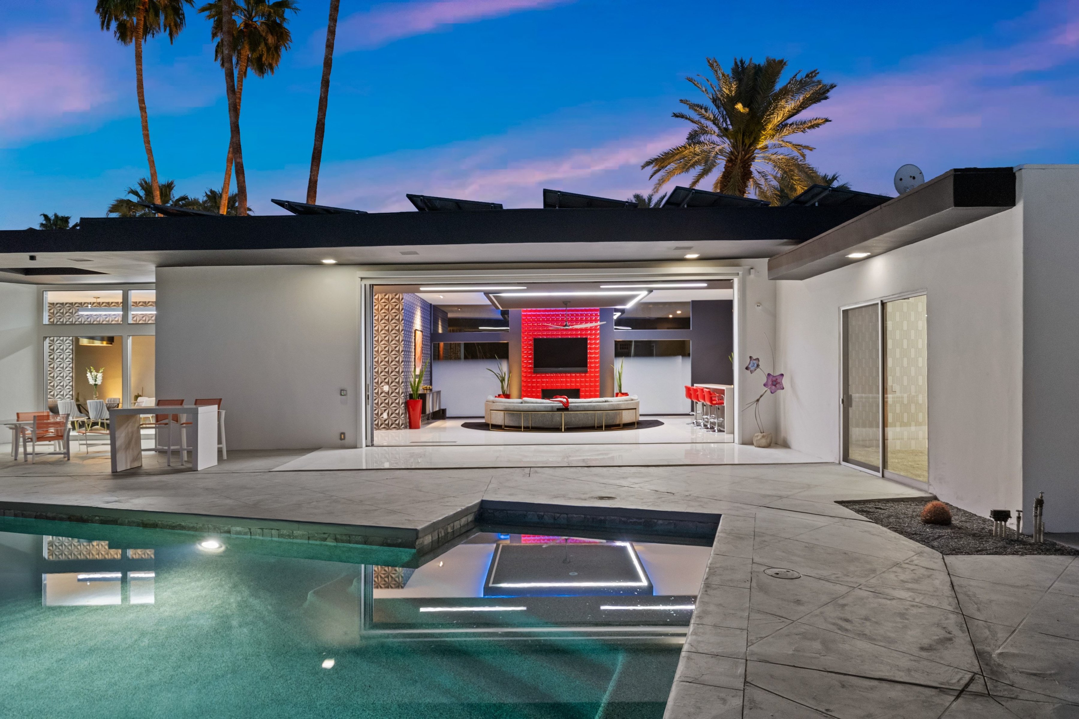  Custom Contemporary On Rare Double Indian Wells Lot - 物件實景