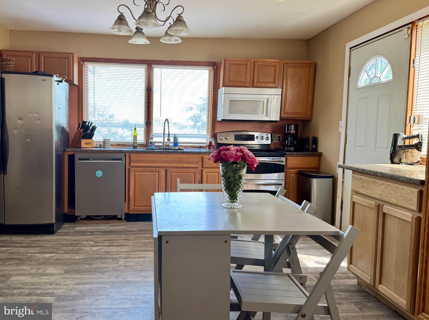 Dundalk, Maryland, 21222, United States, 3 Bedrooms Bedrooms, ,4 BathroomsBathrooms,Residential,For Sale,1906595