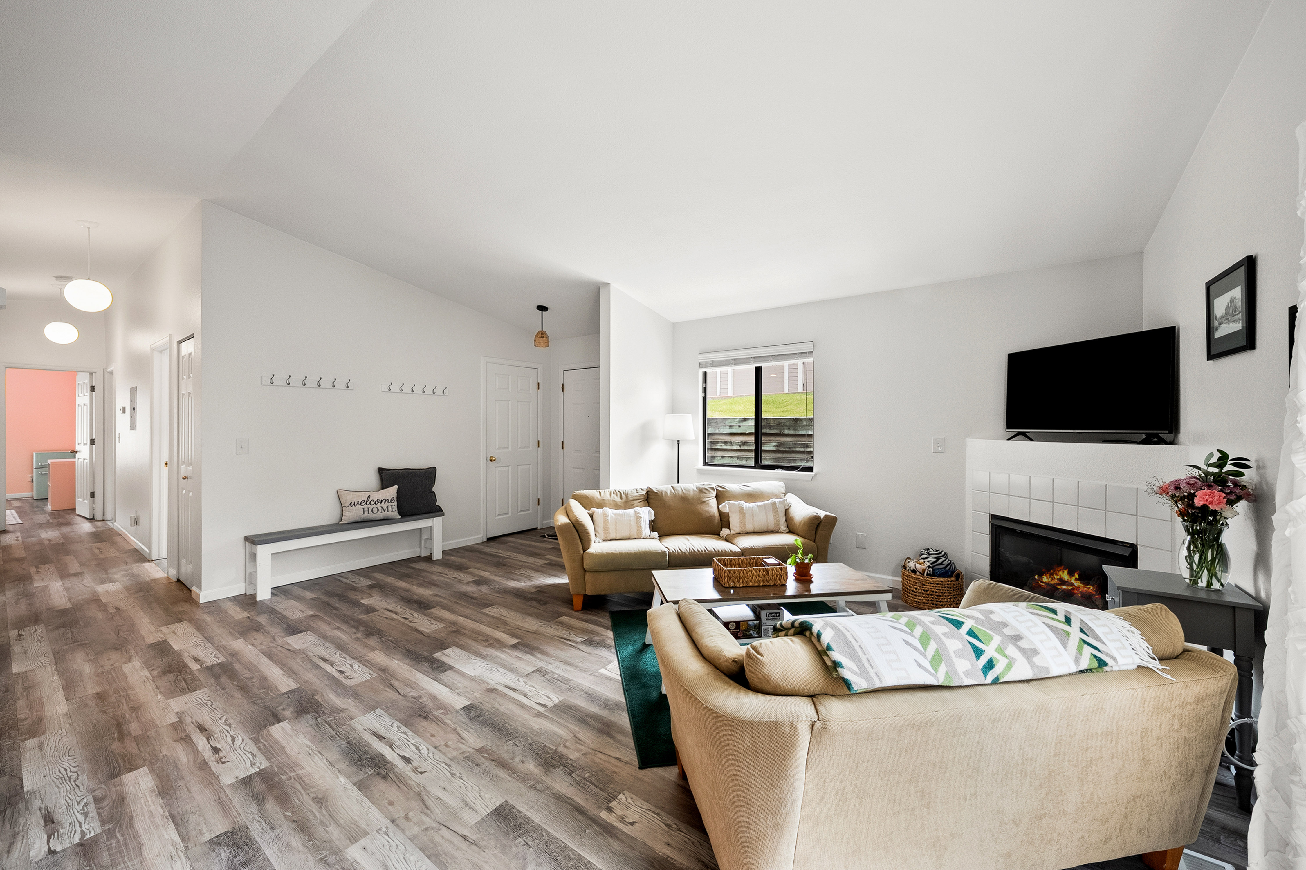  Affordable Townhome in the Highly Desired Table Mountain Heights Community - 物件實景