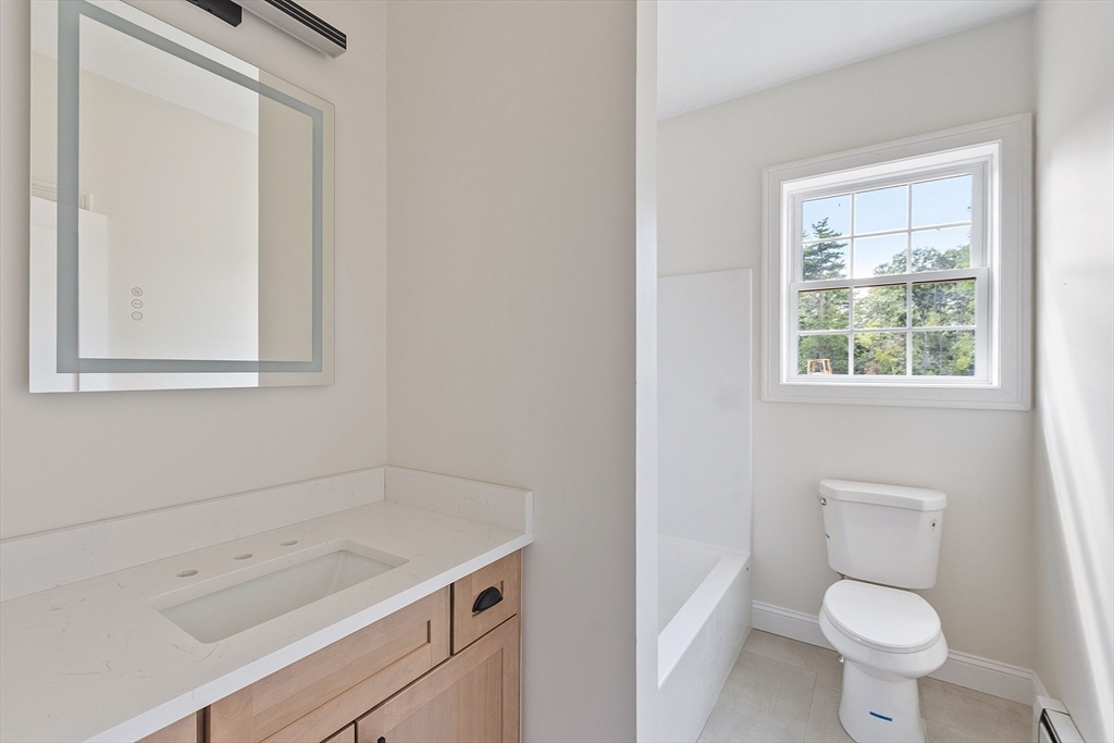 Phillipston, Massachusetts, 01331, United States, 3 Bedrooms Bedrooms, ,2 BathroomsBathrooms,Residential,For Sale,1901312