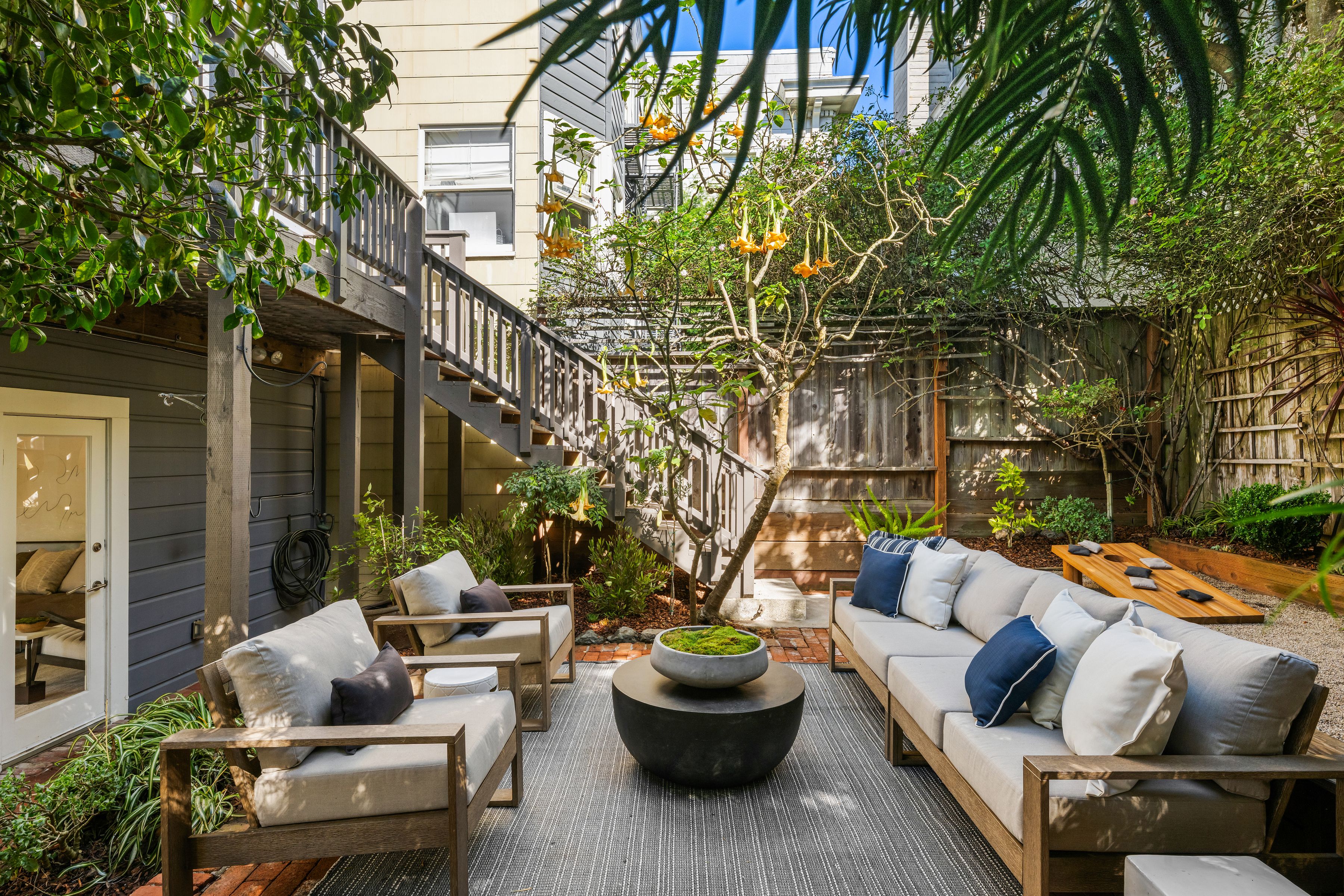  Updated Edwardian Condo w/Deeded Garden - 物件實景