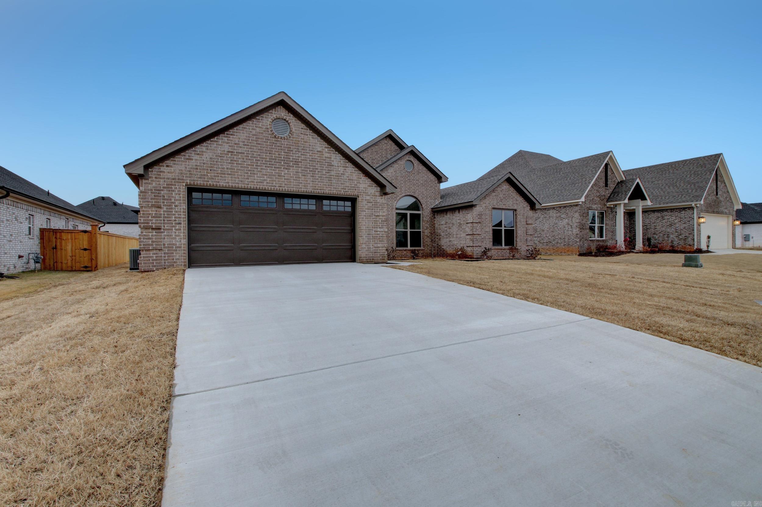 Maumelle, Arkansas, 72113, United States, 4 Bedrooms Bedrooms, ,3 BathroomsBathrooms,Residential,For Sale,1940174