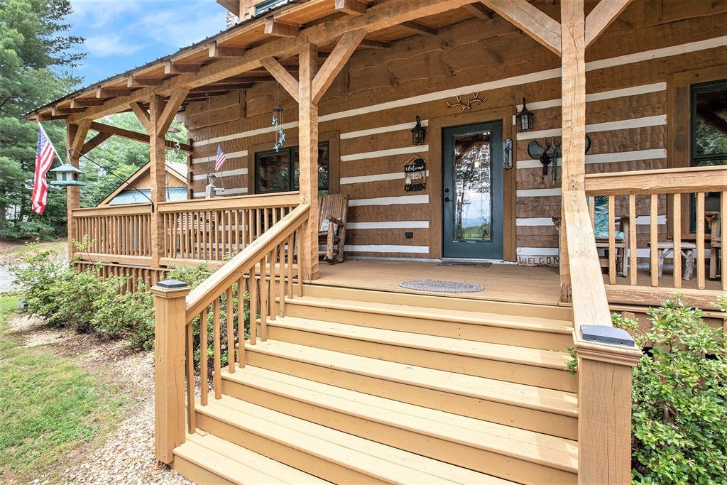 Blue Ridge, Georgia, 30513, United States, 4 Bedrooms Bedrooms, ,3 BathroomsBathrooms,Residential,For Sale,1871942