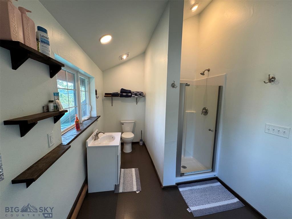 Anaconda, Montana, 59711, United States, 3 Bedrooms Bedrooms, ,3 BathroomsBathrooms,Residential,For Sale,1974006