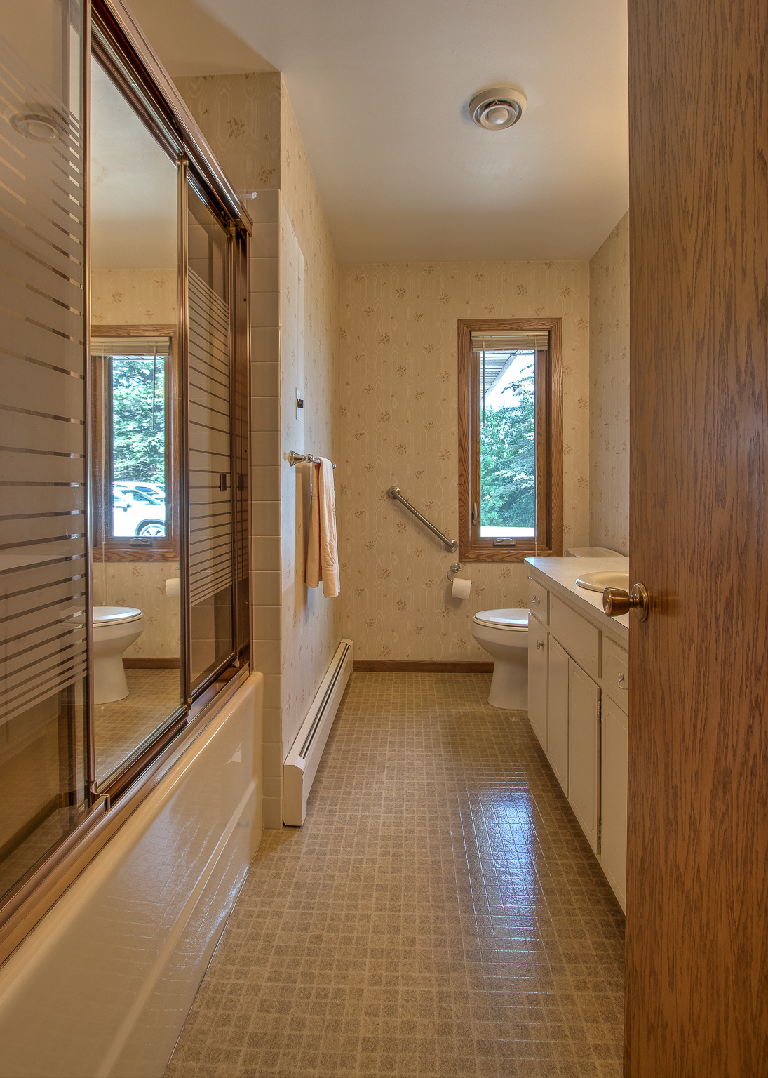 Cambridge, Minnesota, 55008, United States, 4 Bedrooms Bedrooms, ,1 BathroomBathrooms,Residential,For Sale,1973856