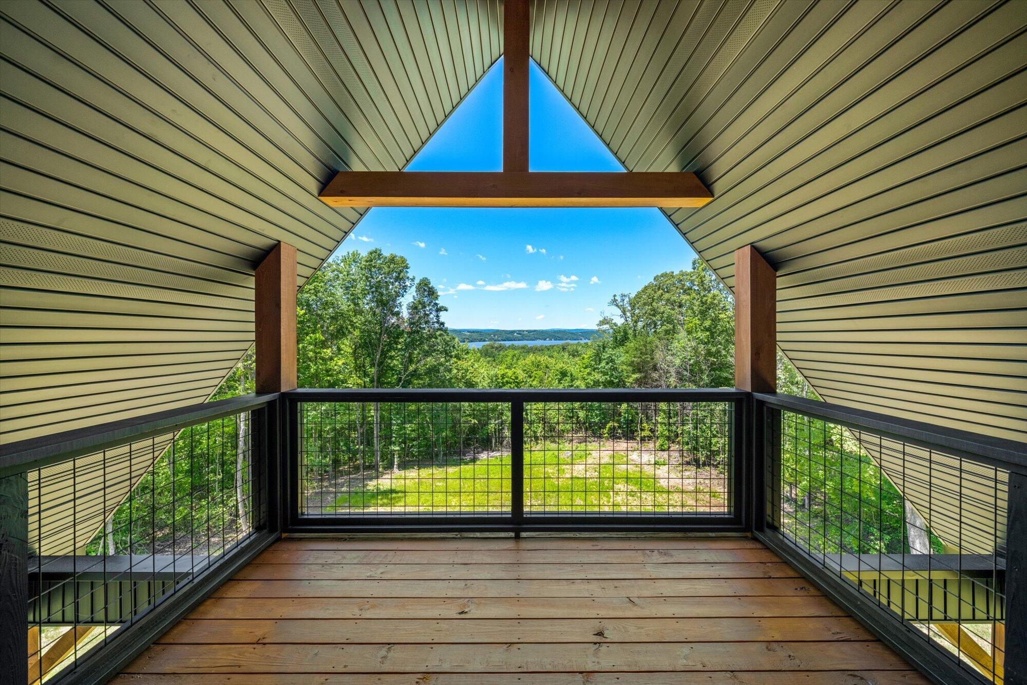 Ten Mile, Tennessee, 37880, United States, 3 Bedrooms Bedrooms, ,3 BathroomsBathrooms,Residential,For Sale,1878796