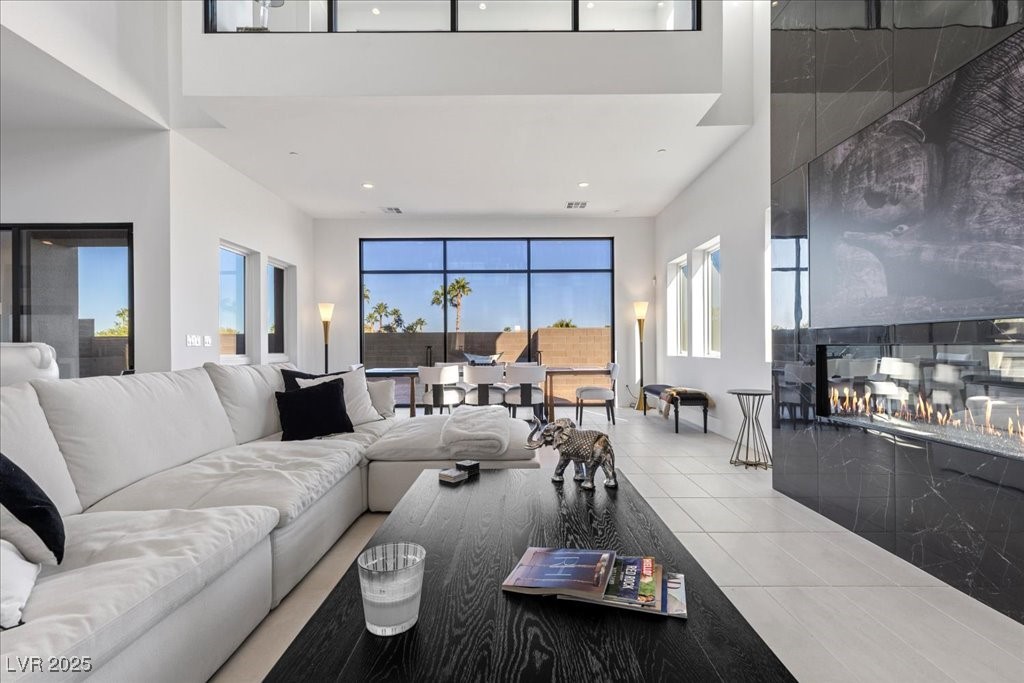 Las Vegas, Nevada, 89135, United States, 5 Bedrooms Bedrooms, ,6 BathroomsBathrooms,Residential,For Sale,1987610