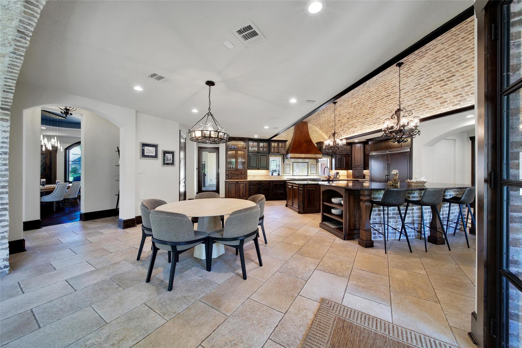 Spring, Texas, 77379, United States, 5 Bedrooms Bedrooms, ,6 BathroomsBathrooms,Residential,For Sale,2006186