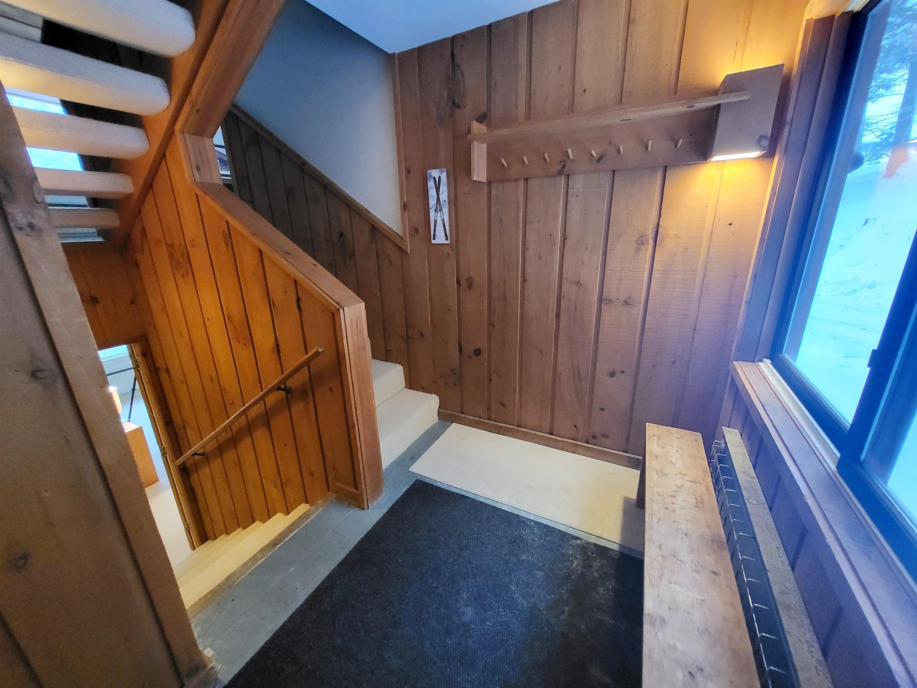 Lincoln, New Hampshire, 03251, United States, 5 Bedrooms Bedrooms, ,2 BathroomsBathrooms,Residential,For Sale,2003487