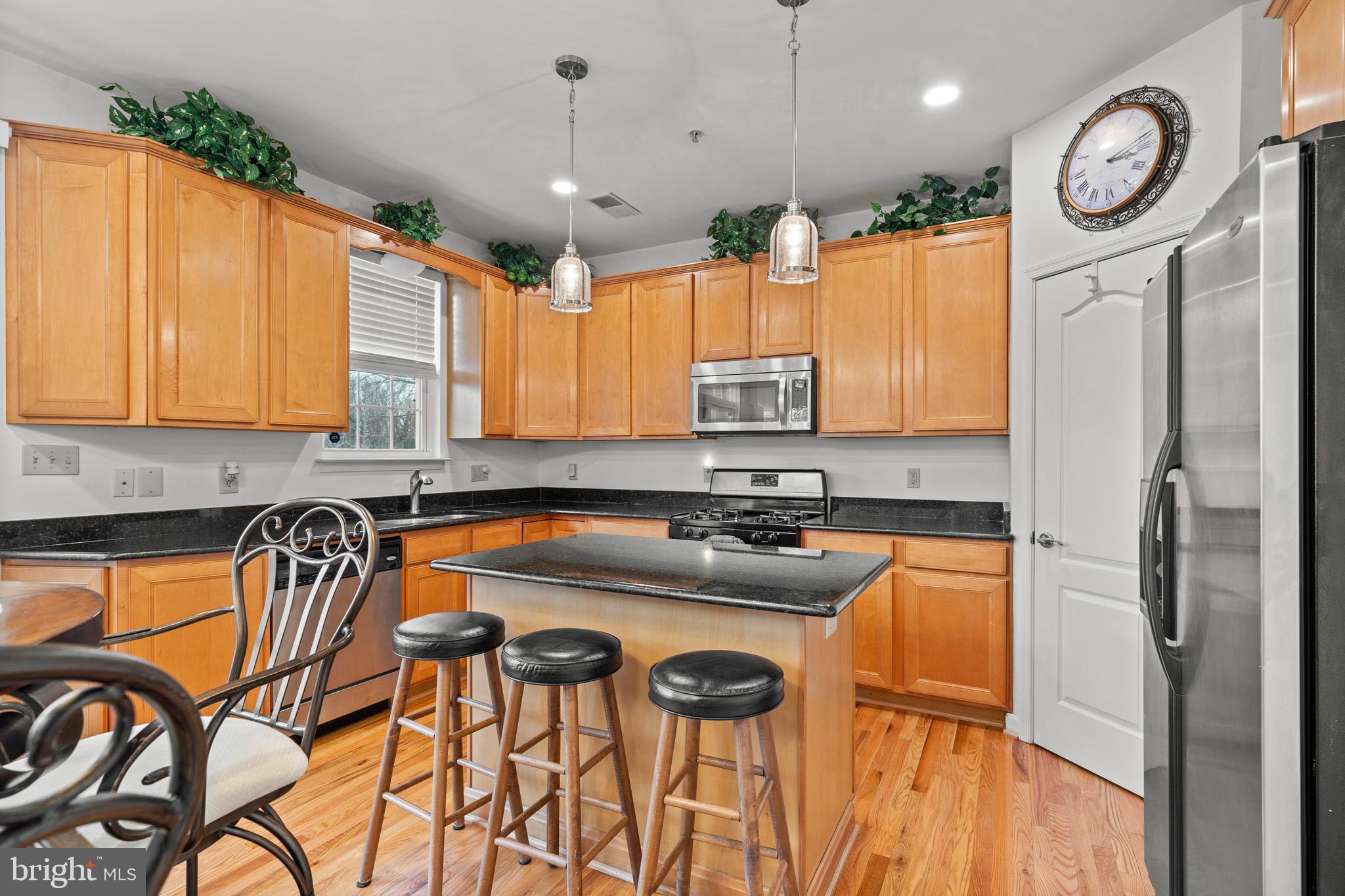 Clinton, Maryland, 20735, United States, 5 Bedrooms Bedrooms, ,4 BathroomsBathrooms,Residential,For Sale,2005759