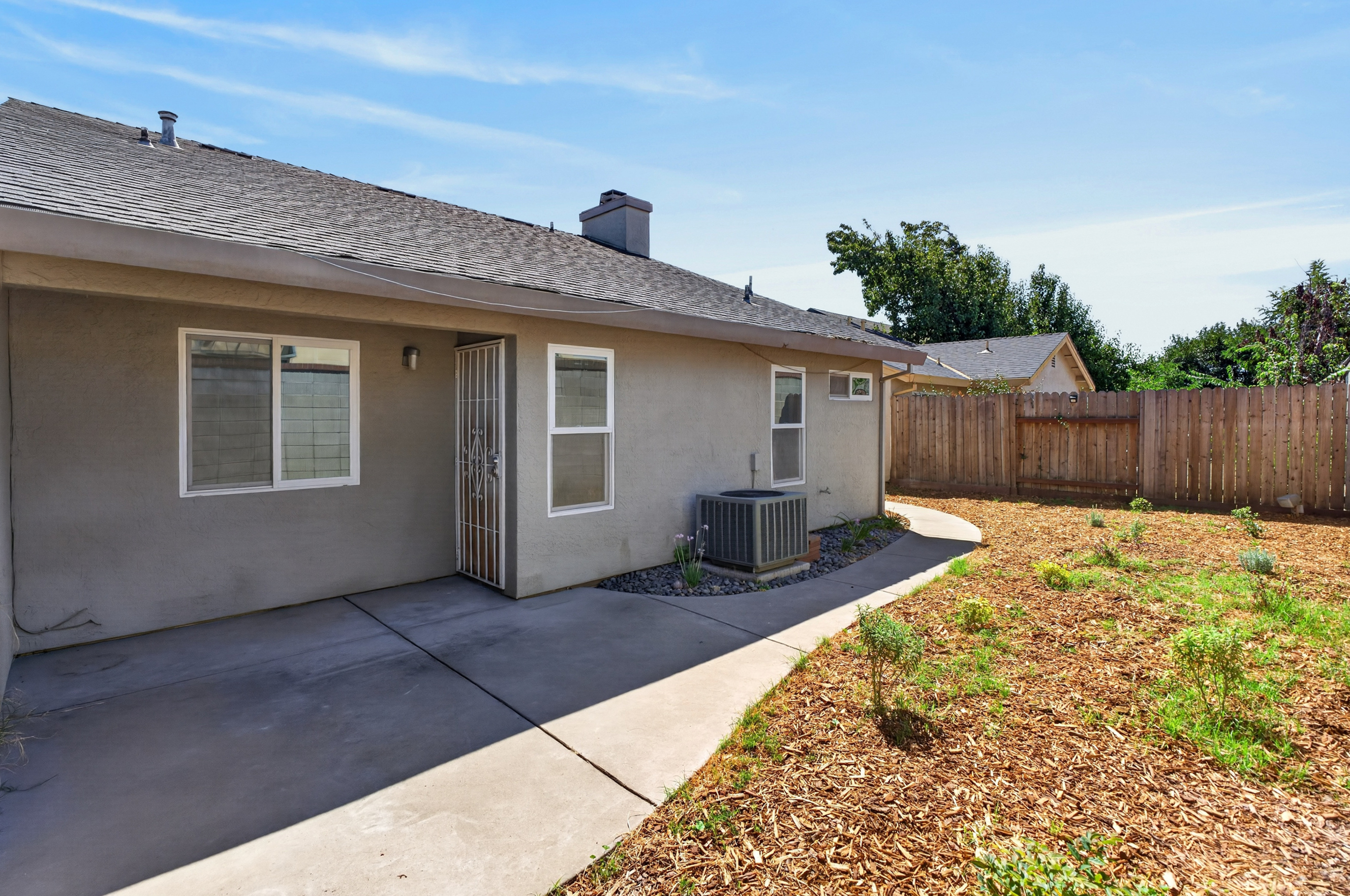  8048 Cardale Way, Sacramento, CA 95829 - 物件實景