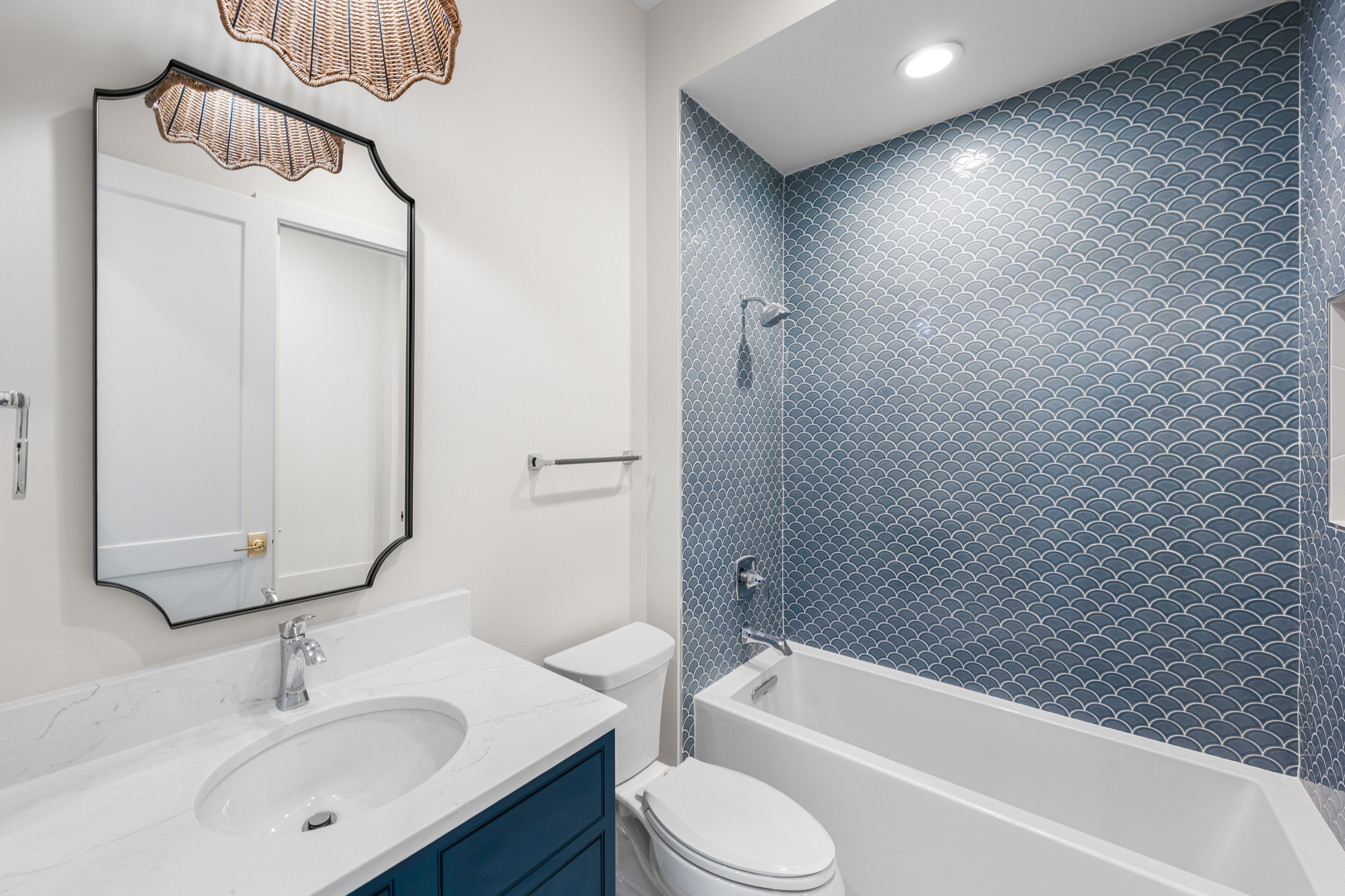  Magnificent Half-Acre Estate With Outdoor Oasis and Casita - 物件實景