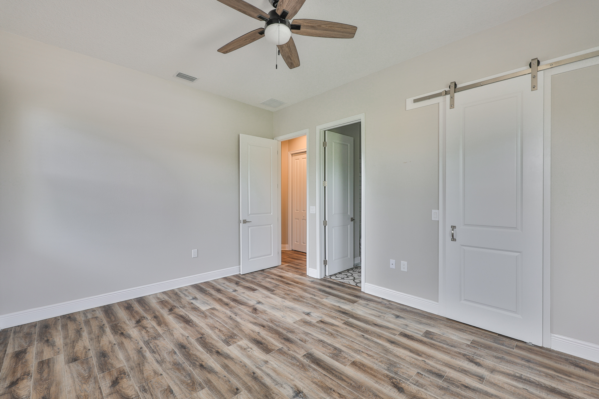 Tampa, Florida, 33603, United States, 3 Bedrooms Bedrooms, ,3 BathroomsBathrooms,Residential,For Sale,1855580