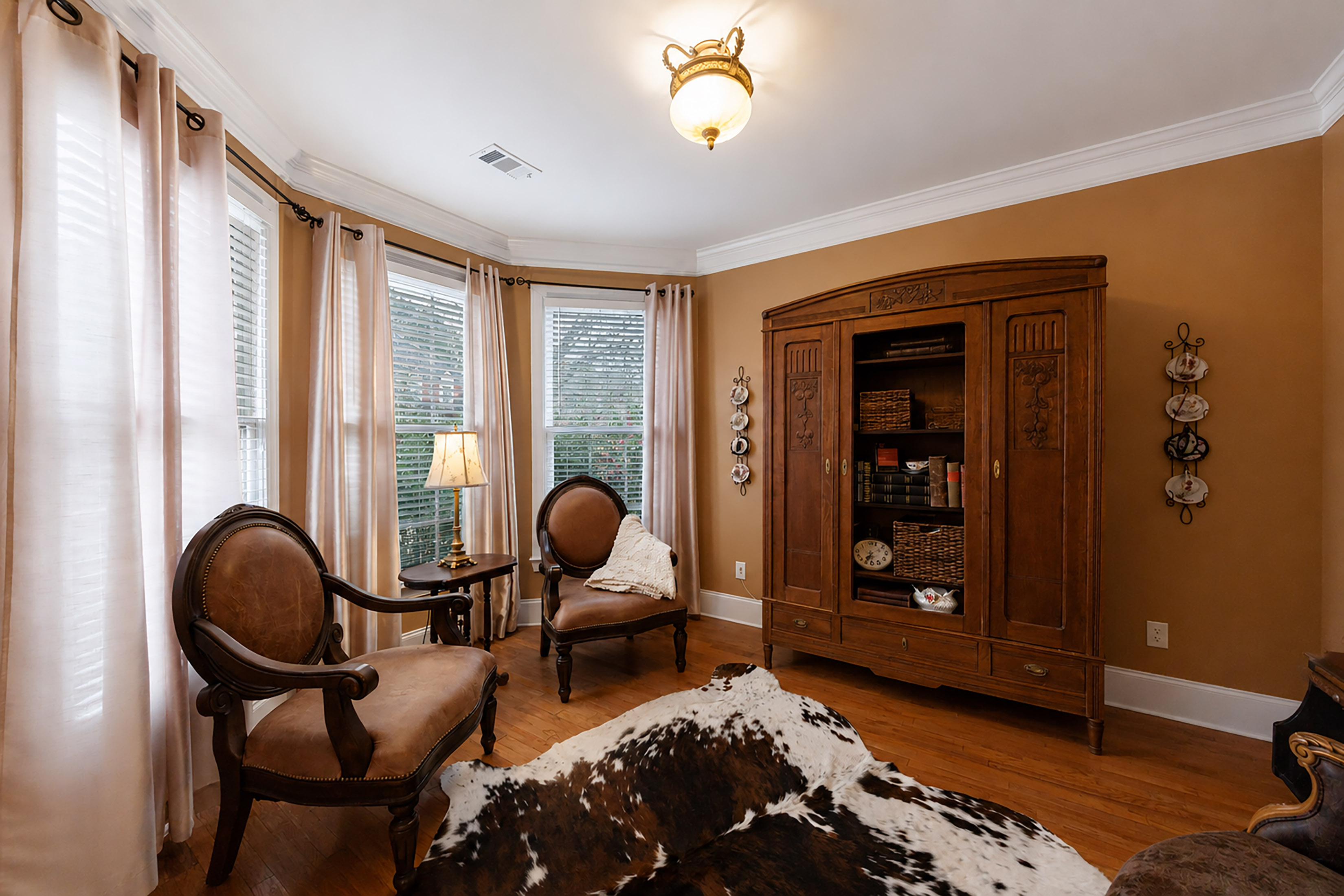  Beautifully Updated and Well Maintained Home in Sought-after Highcroft Community - 物件實景