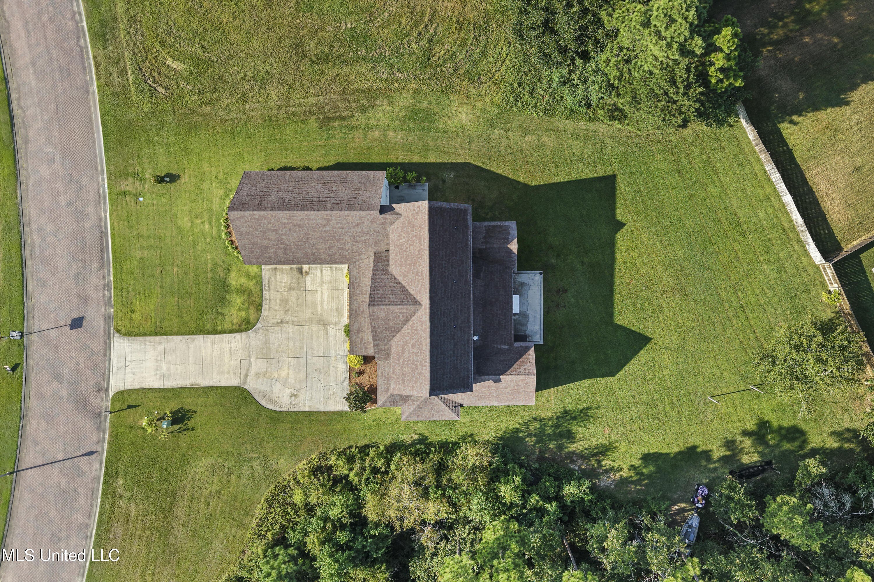 Biloxi, Mississippi, 39531, United States, 4 Bedrooms Bedrooms, ,4 BathroomsBathrooms,Residential,For Sale,1978703