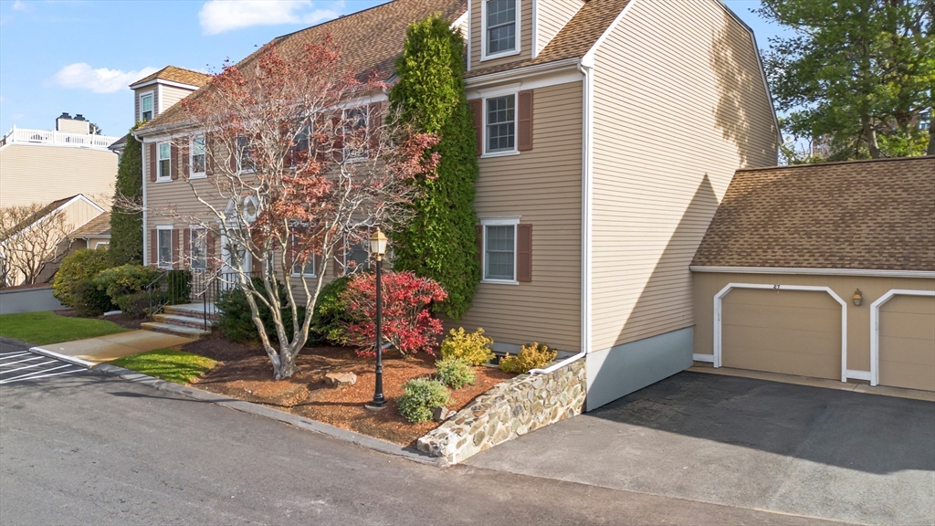 Salem, Massachusetts, 01970, United States, 3 Bedrooms Bedrooms, ,3 BathroomsBathrooms,Residential,For Sale,1990420