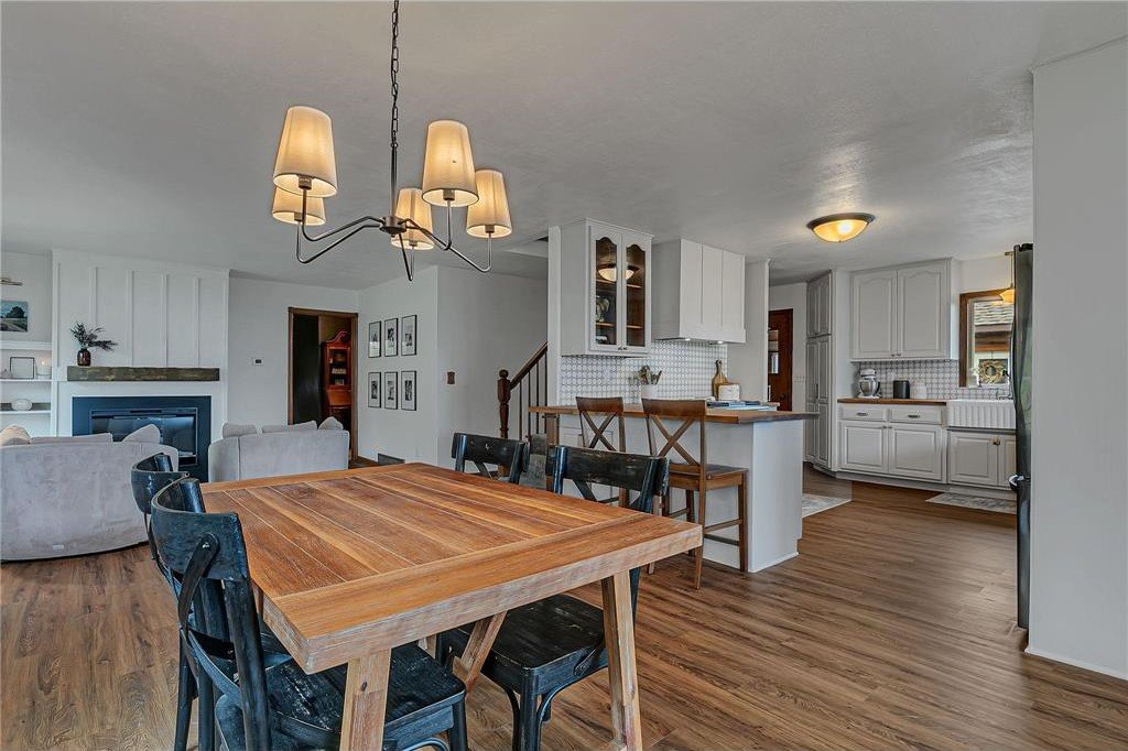 Holdingford, Minnesota, 56340, United States, 5 Bedrooms Bedrooms, ,2 BathroomsBathrooms,Residential,For Sale,1977131