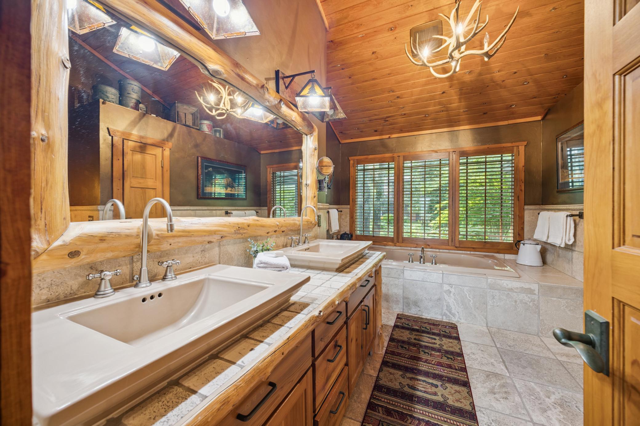 Crosslake, Minnesota, 56442, United States, 6 Bedrooms Bedrooms, ,1 BathroomBathrooms,Residential,For Sale,1902047