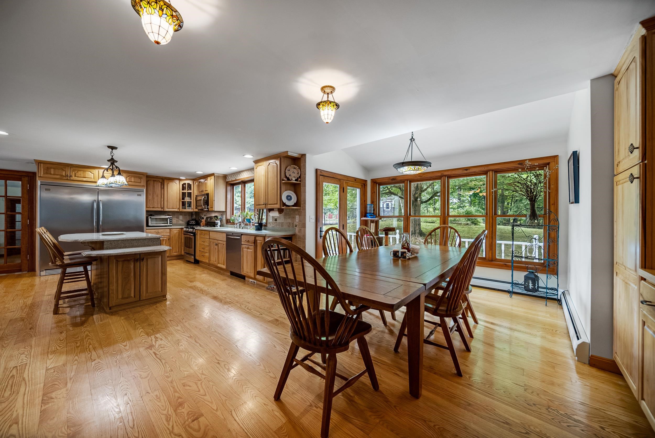 Hollis, New Hampshire, 03049, United States, 7 Bedrooms Bedrooms, ,5 BathroomsBathrooms,Residential,For Sale,1934449