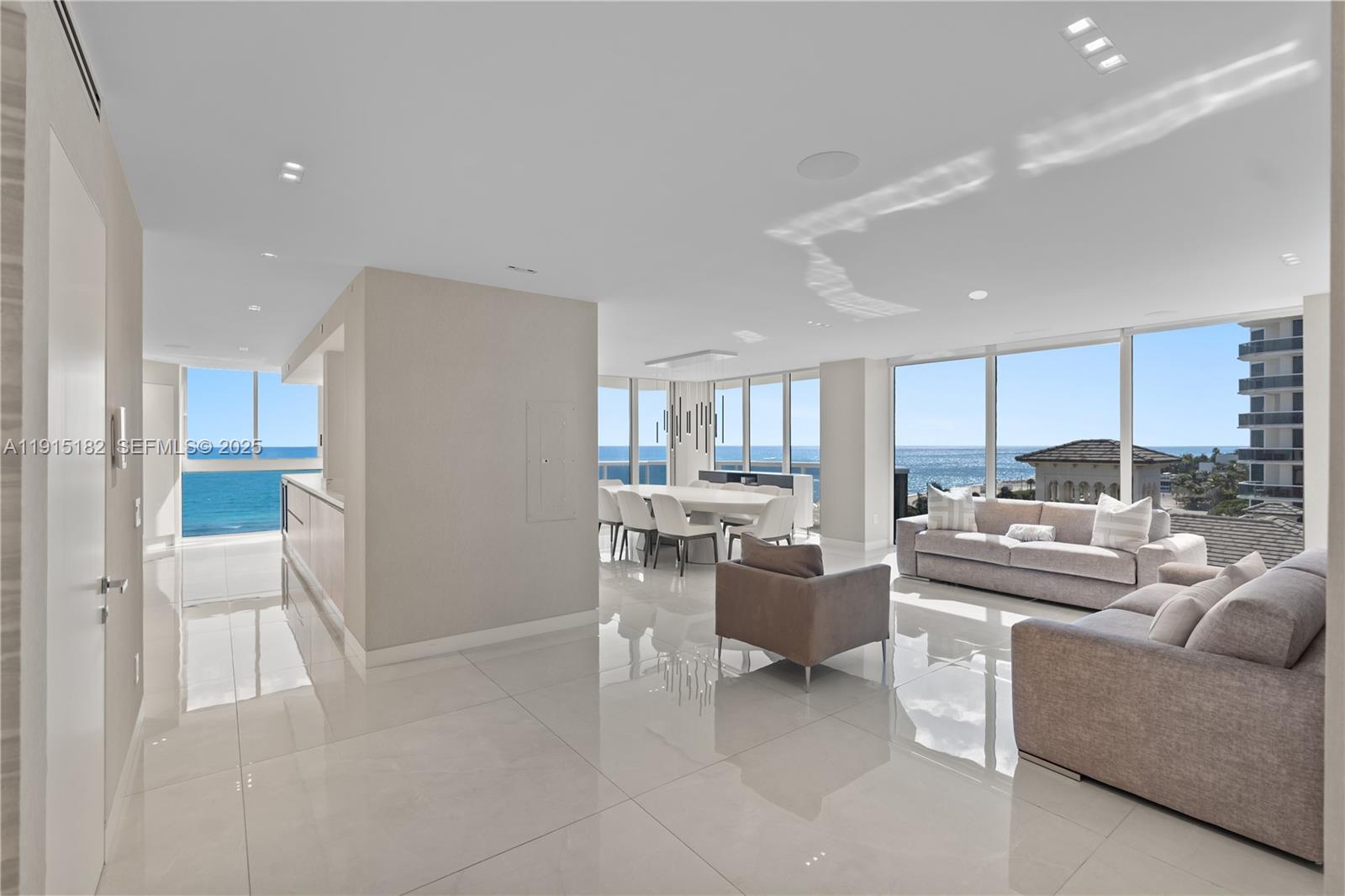 Miami Beach, Florida, 33140, United States, 5 Bedrooms Bedrooms, ,5 BathroomsBathrooms,Residential,For Sale,1997515