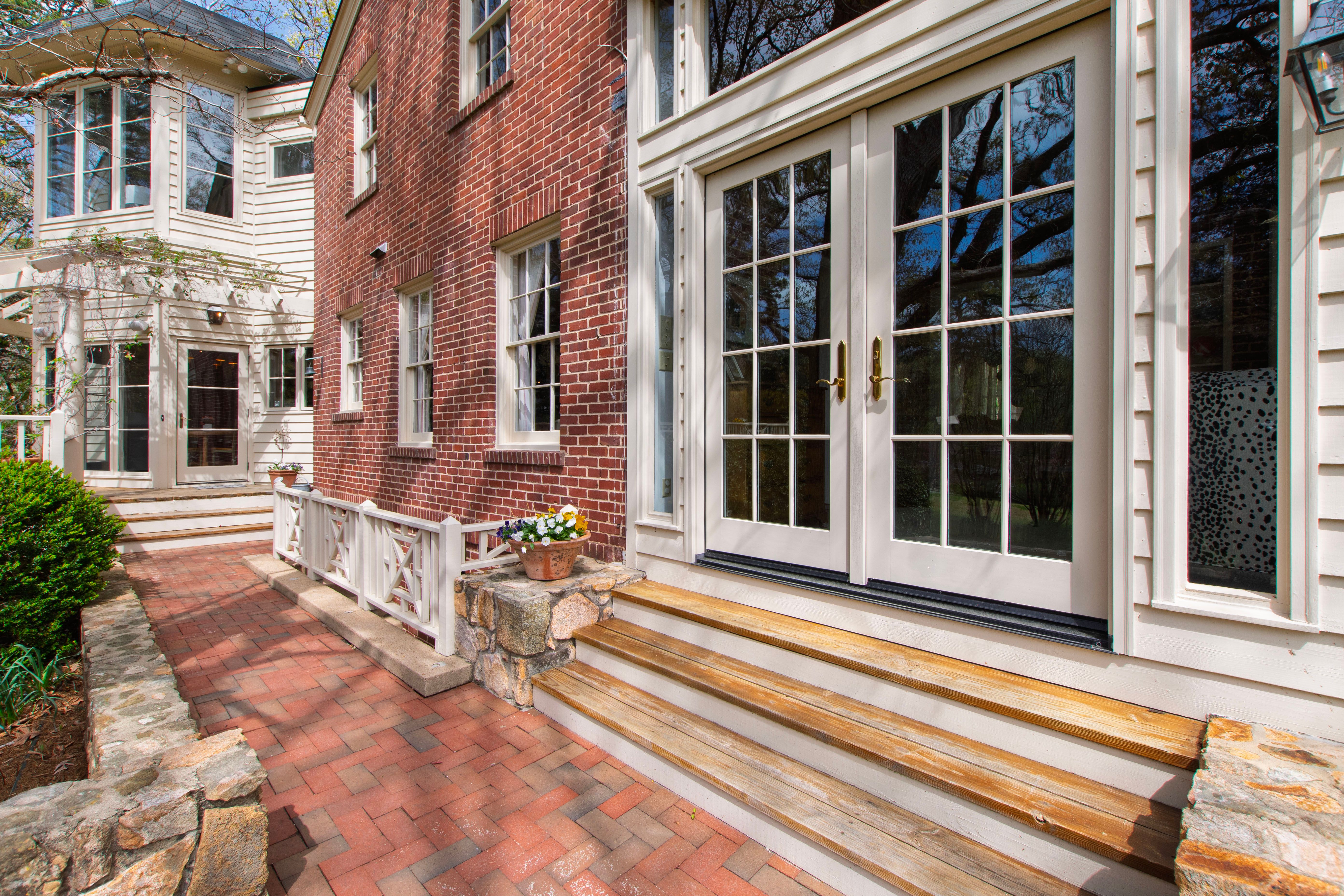  223 Hillcrest Circle, Chapel Hill, NC 27514 - 物件實景