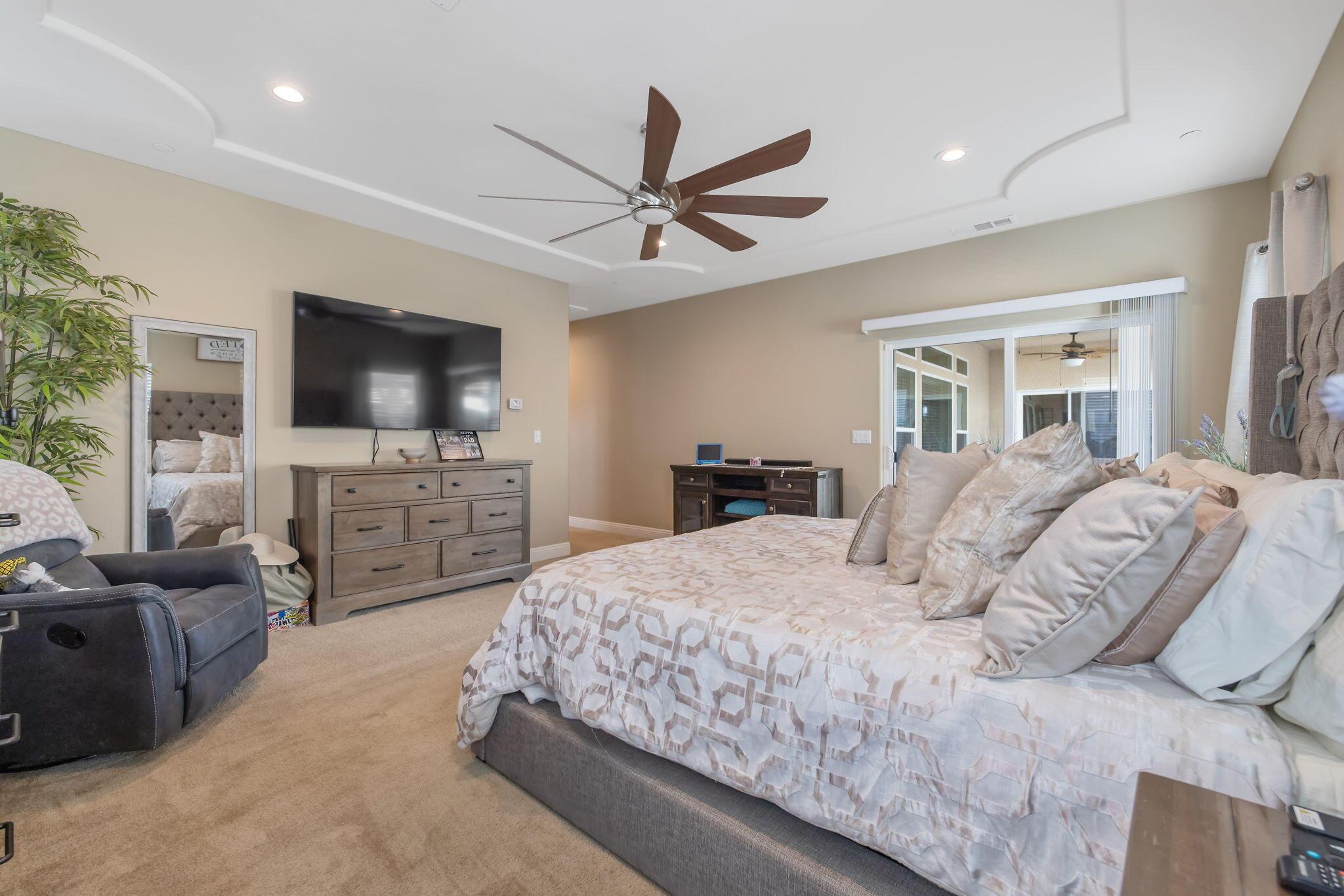 Visalia, California, 93292, United States, 4 Bedrooms Bedrooms, ,2 BathroomsBathrooms,Residential,For Sale,1995431