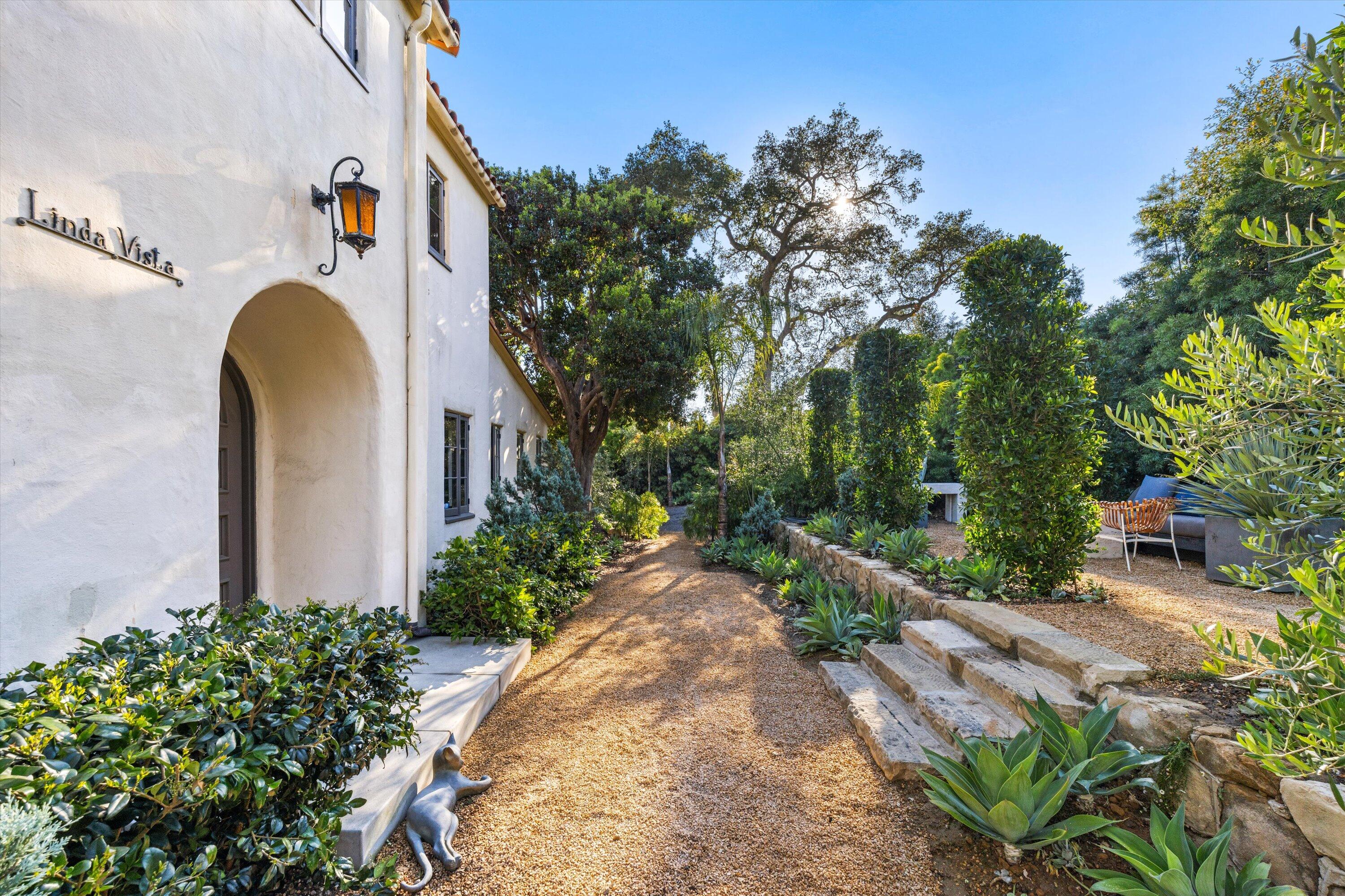 Santa Barbara, California, 93103, United States, 5 Bedrooms Bedrooms, ,5 BathroomsBathrooms,Residential,For Sale,1910824