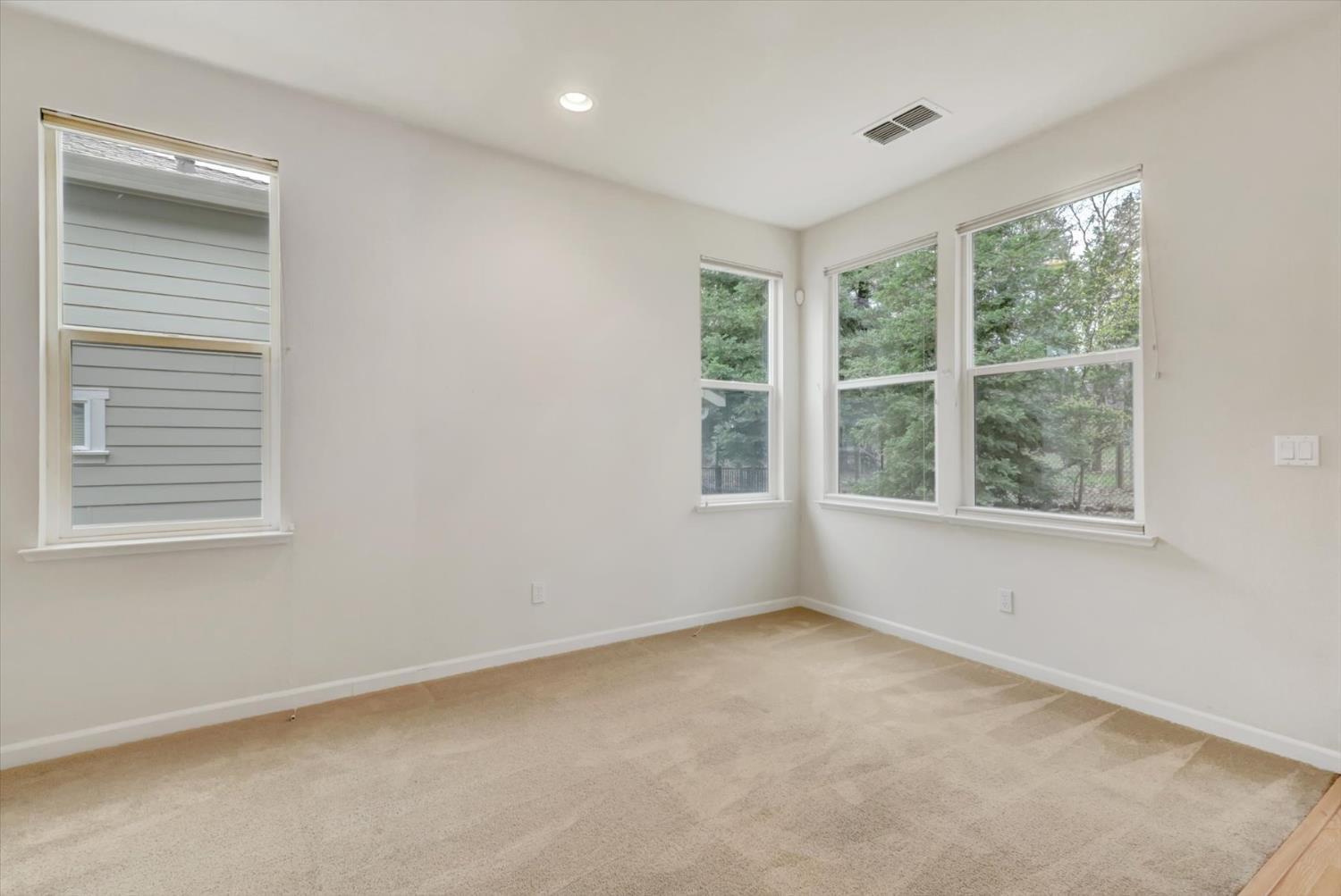 Grass Valley, California, 95945, United States, 2 Bedrooms Bedrooms, ,2 BathroomsBathrooms,Residential,For Sale,1996447