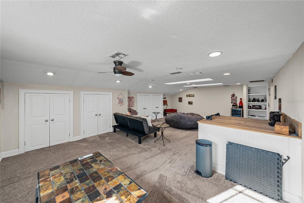 Seffner, Florida, 33584, United States, 5 Bedrooms Bedrooms, ,4 BathroomsBathrooms,Residential,For Sale,1991744