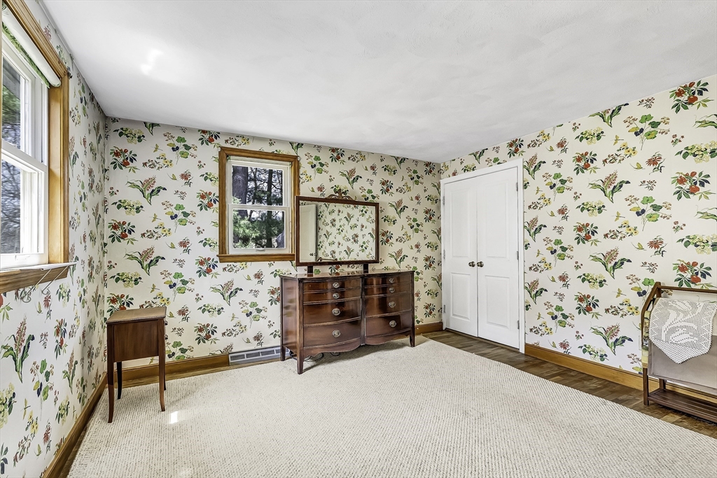 Wayland, Massachusetts, 01778, United States, 3 Bedrooms Bedrooms, ,2 BathroomsBathrooms,Residential,For Sale,1847393