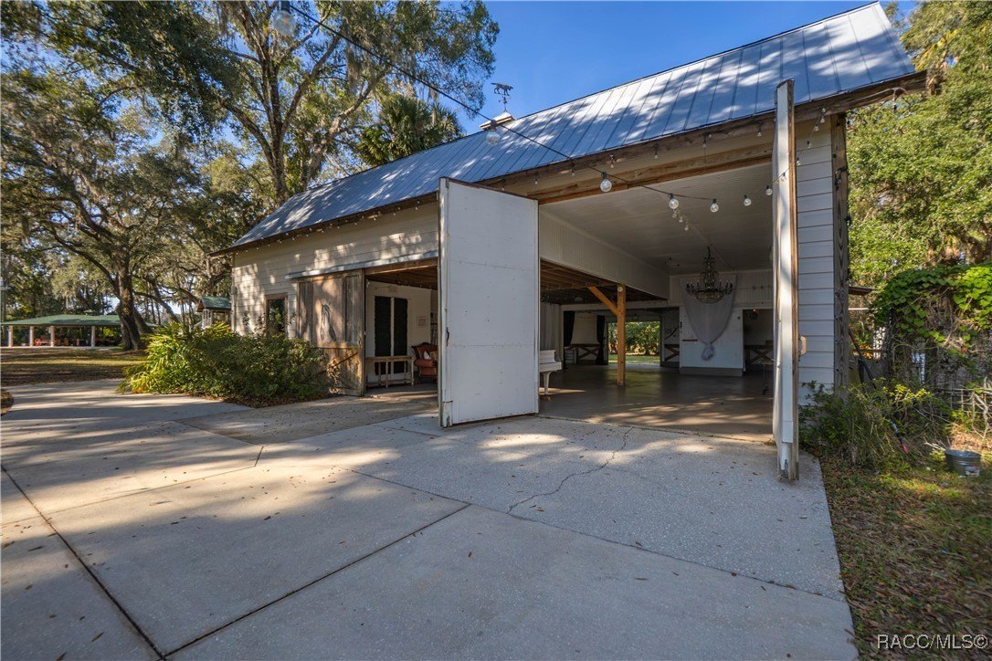 Inverness, Florida, 34450, United States, 4 Bedrooms Bedrooms, ,7 BathroomsBathrooms,Residential,For Sale,2005409