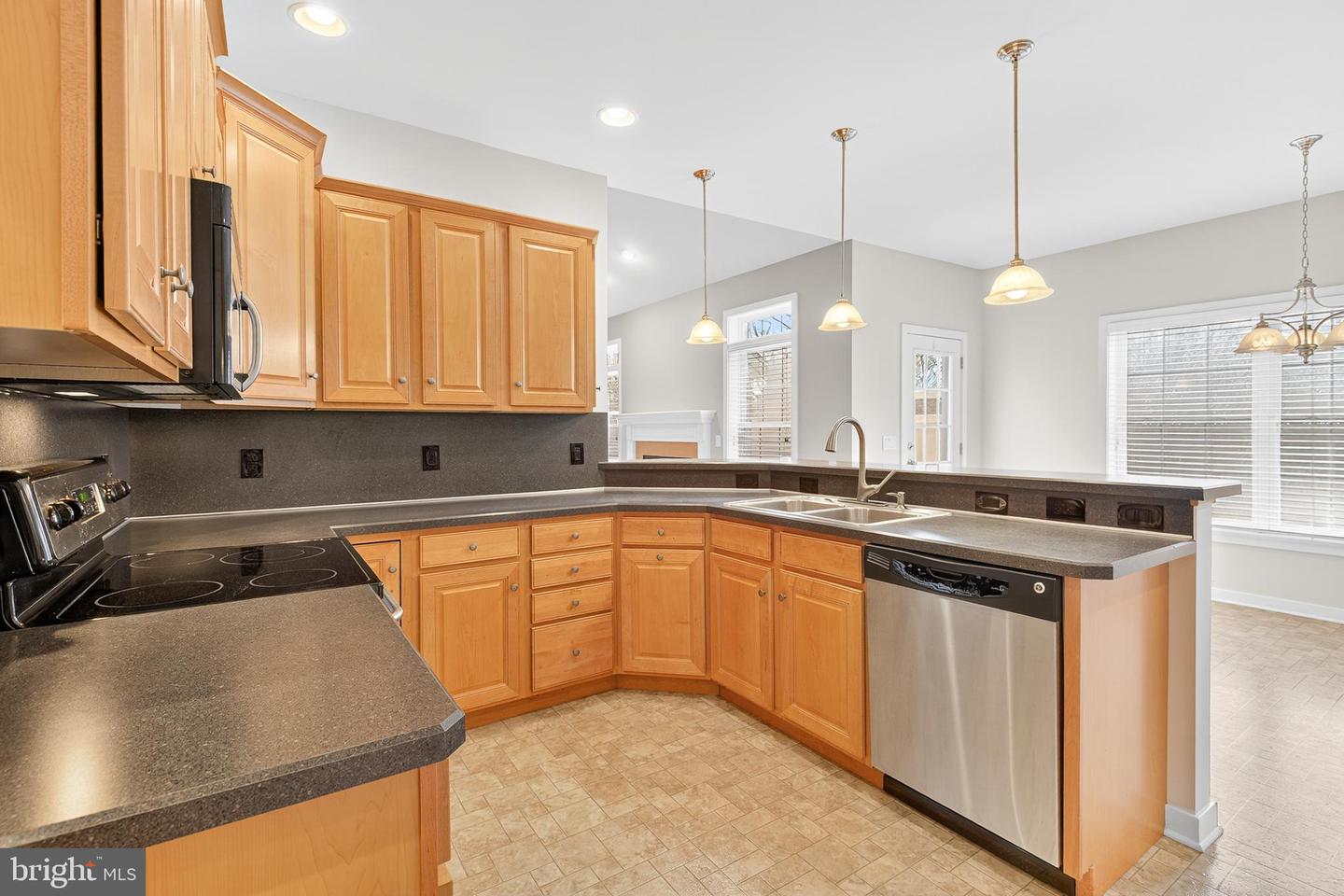 Bird in Hand, Pennsylvania, 17505, United States, 3 Bedrooms Bedrooms, ,2 BathroomsBathrooms,Residential,For Sale,1985193