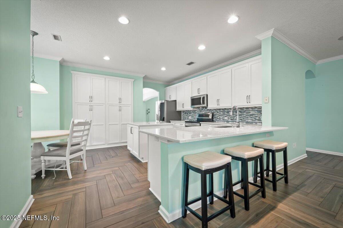 Jacksonville, Florida, 32256, United States, 5 Bedrooms Bedrooms, ,4 BathroomsBathrooms,Residential,For Sale,1974512