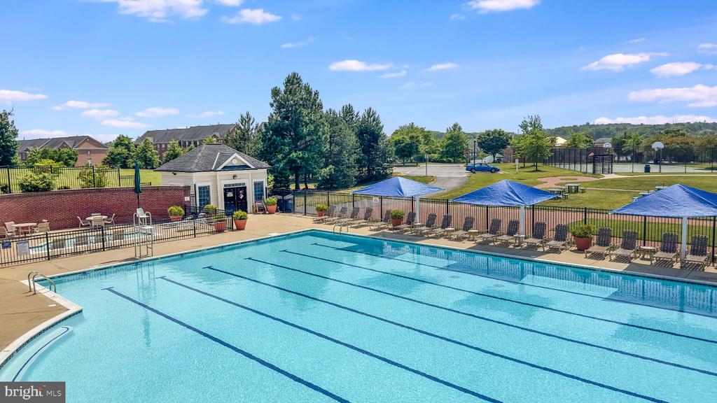 Woodbridge, Virginia, 22191, United States, 3 Bedrooms Bedrooms, ,3 BathroomsBathrooms,Residential,For Sale,2049196