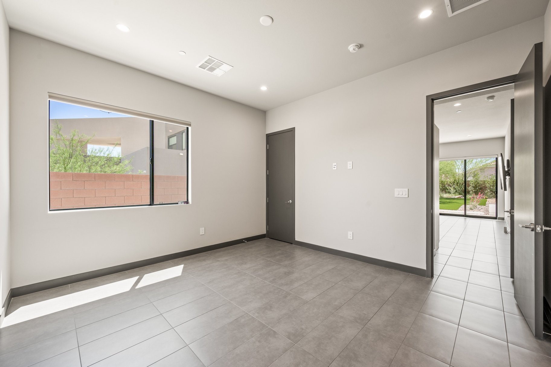  Private Contemporary Masterpiece in Las Vegas