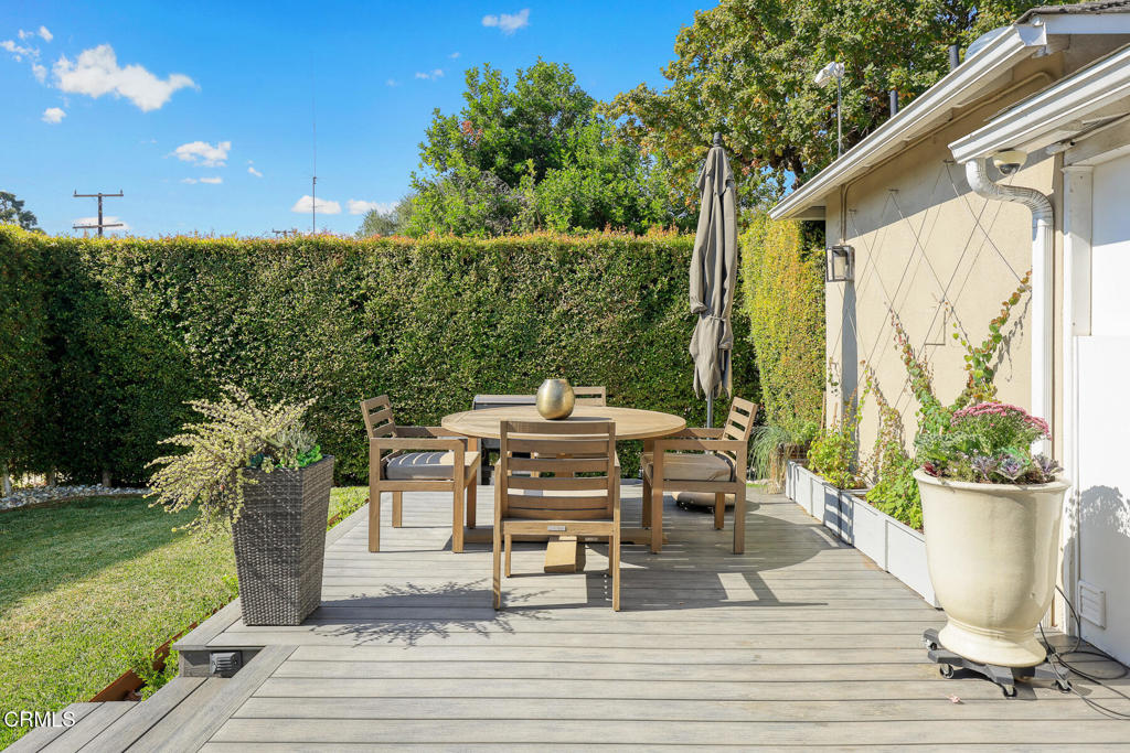 Pasadena, California, 91107, United States, 2 Bedrooms Bedrooms, ,1 BathroomBathrooms,Residential,For Sale,1988268