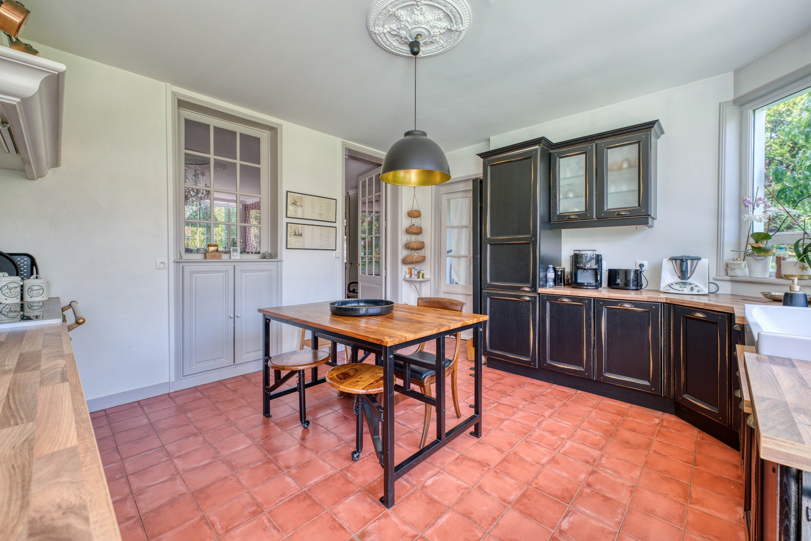  Character house on its wooded park, five minutes by bike from the La Rochelle m… - 物件實景